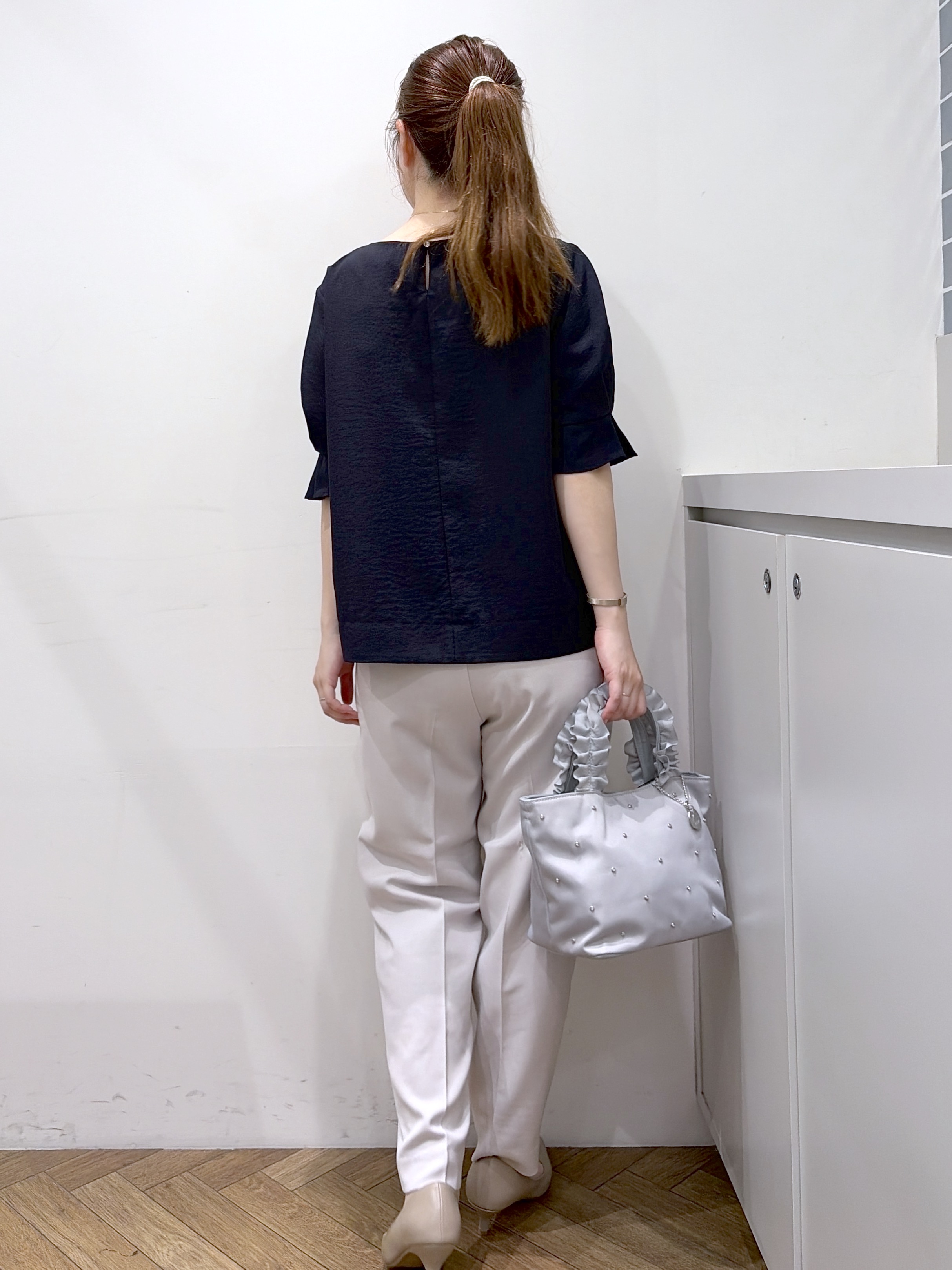 Junさんの「index｜【接触冷感】タックパフスリーブブラウス《吸水速乾／防シワ／洗濯機OK／XS～3L／6col》」を使ったコーディネート