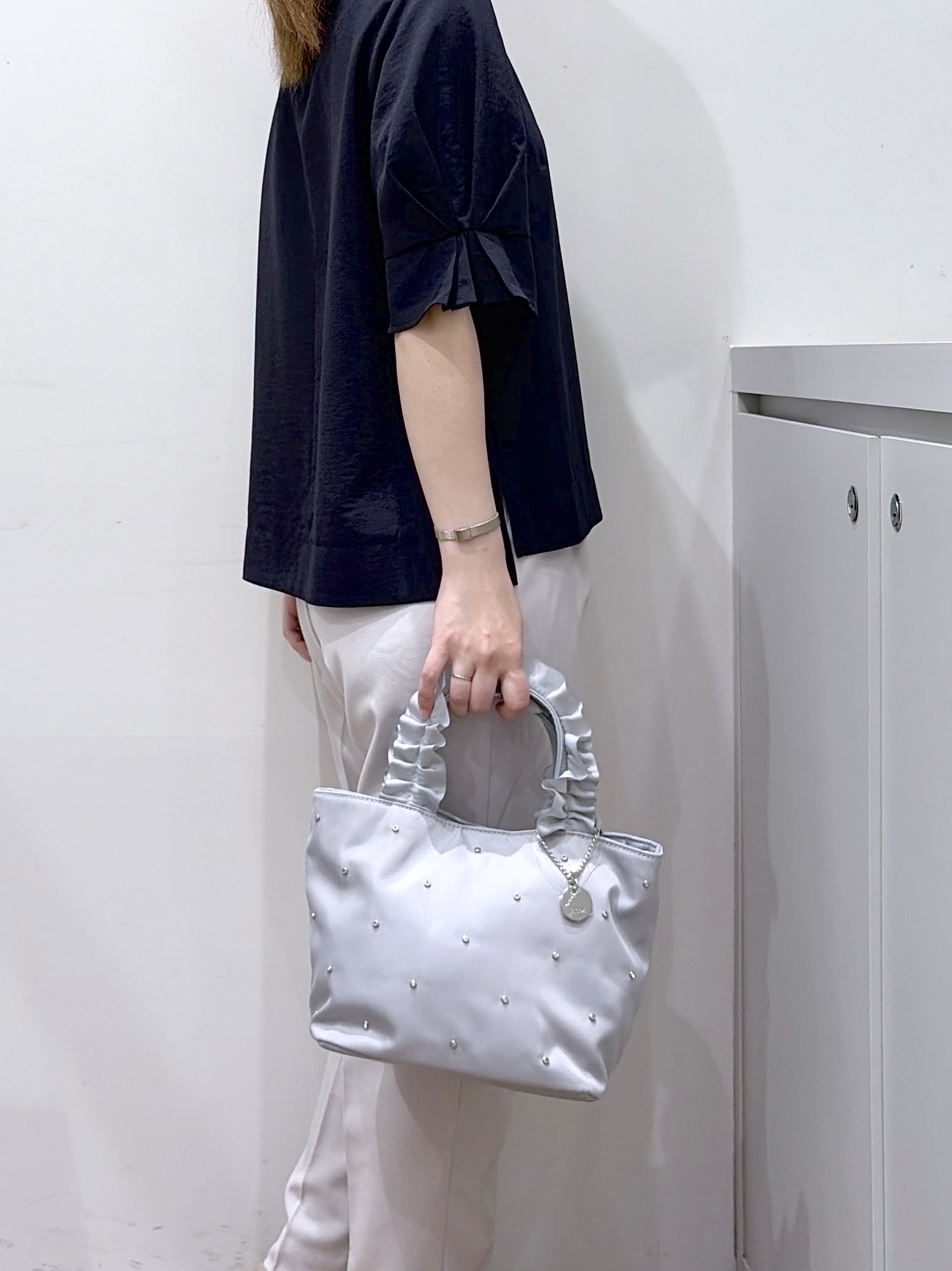 Junさんの「index｜【接触冷感】タックパフスリーブブラウス《吸水速乾／防シワ／洗濯機OK／XS～3L／6col》」を使ったコーディネート