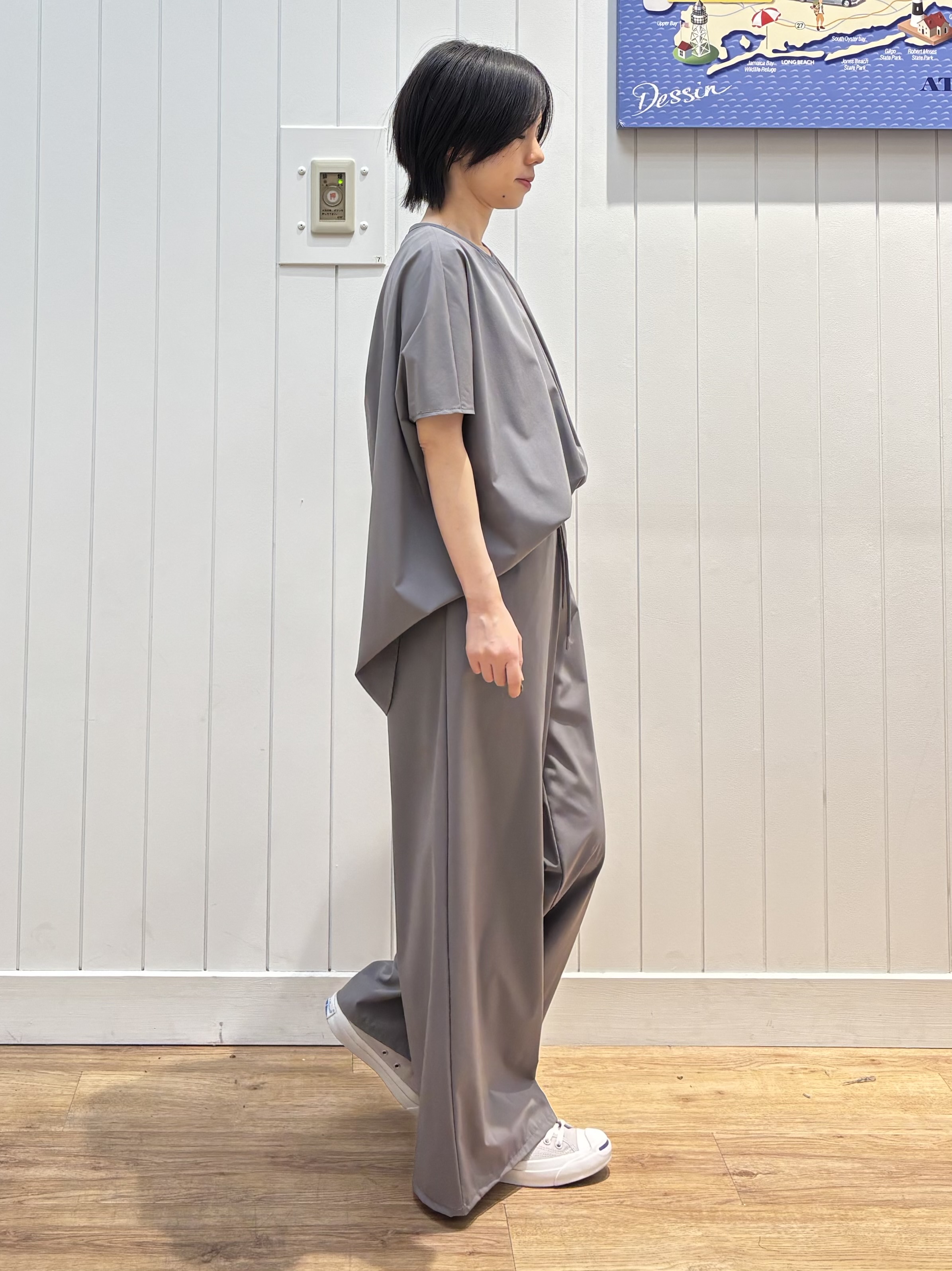 OKADAさんの「Dessin｜【接触冷感/UVカット】ドレープタックブラウス」を使ったコーディネート