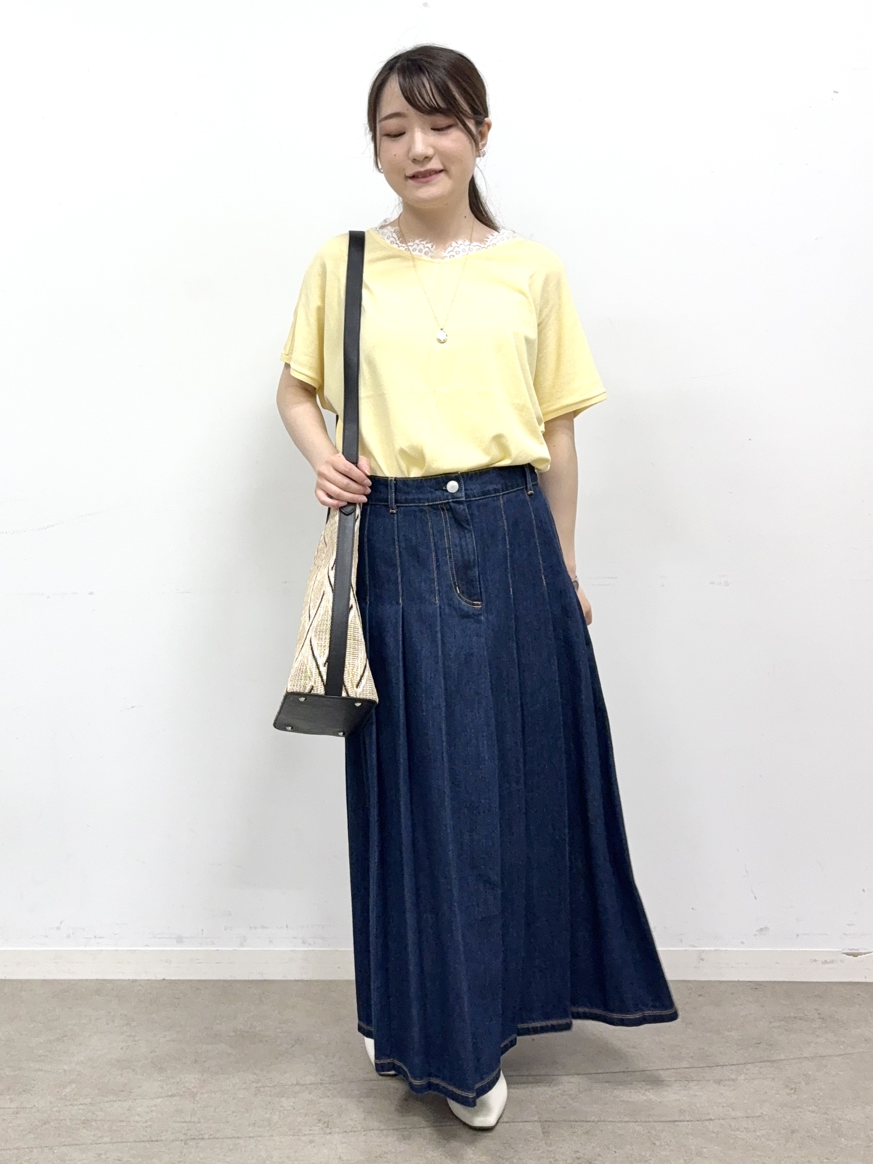 mikiさんの「Reflect｜天然シェルプレートペンダントネックレス」を使ったコーディネート