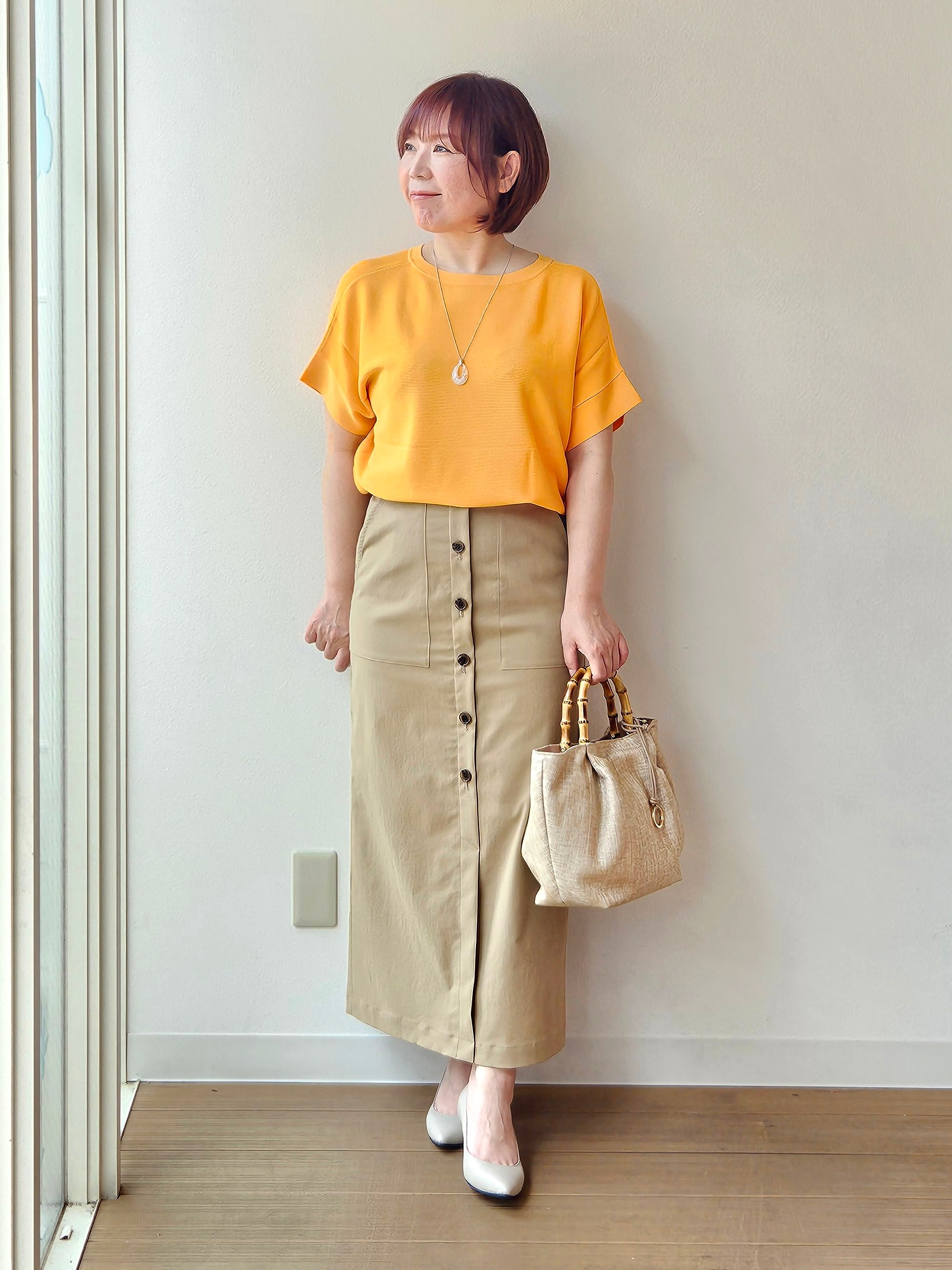 やじまさんの「UNTITLED｜【11色展開/体型カバー】前後2WAYフレンチスリーブニット」を使ったコーディネート