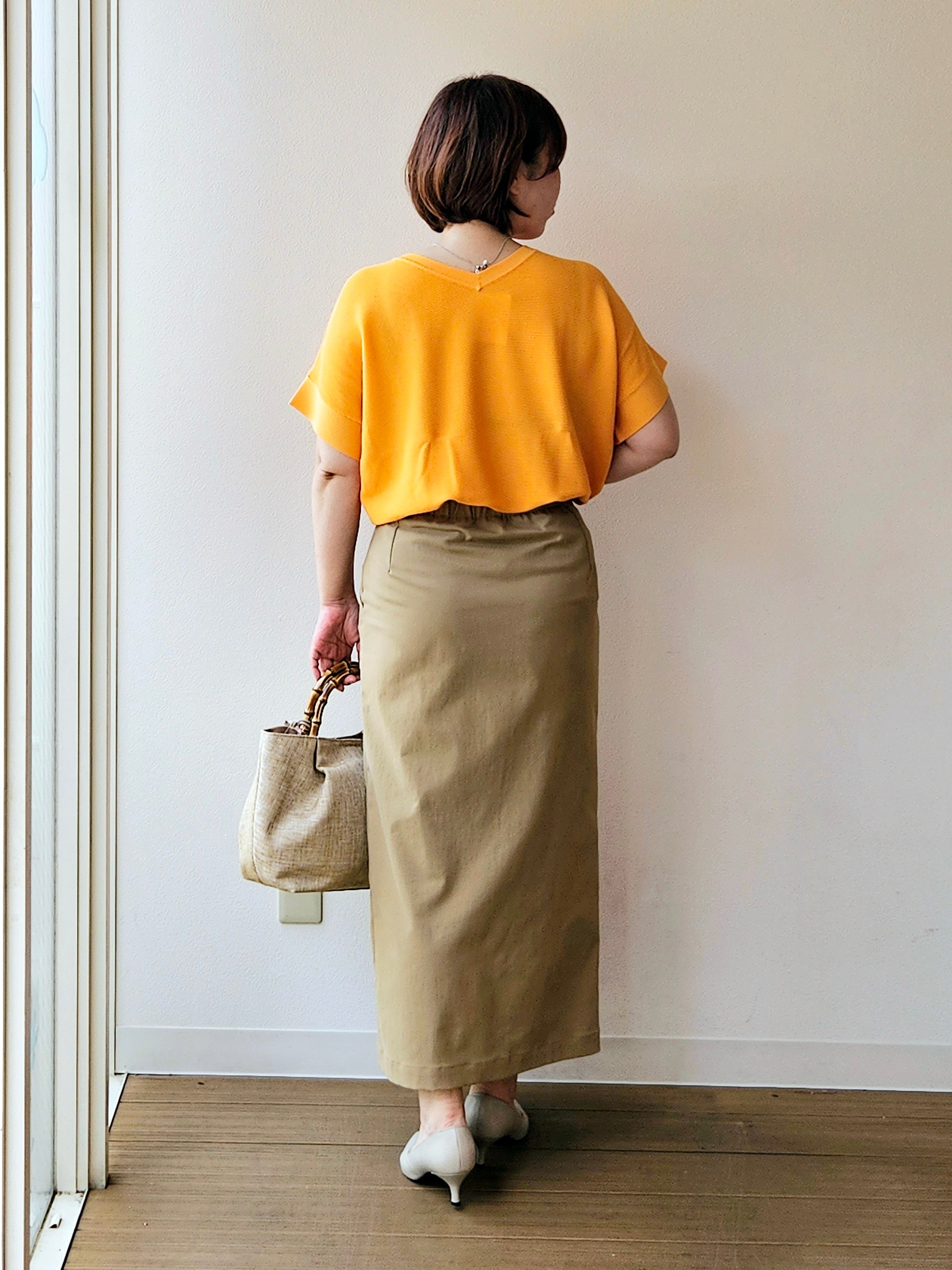 やじまさんの「UNTITLED｜【11色展開/体型カバー】前後2WAYフレンチスリーブニット」を使ったコーディネート