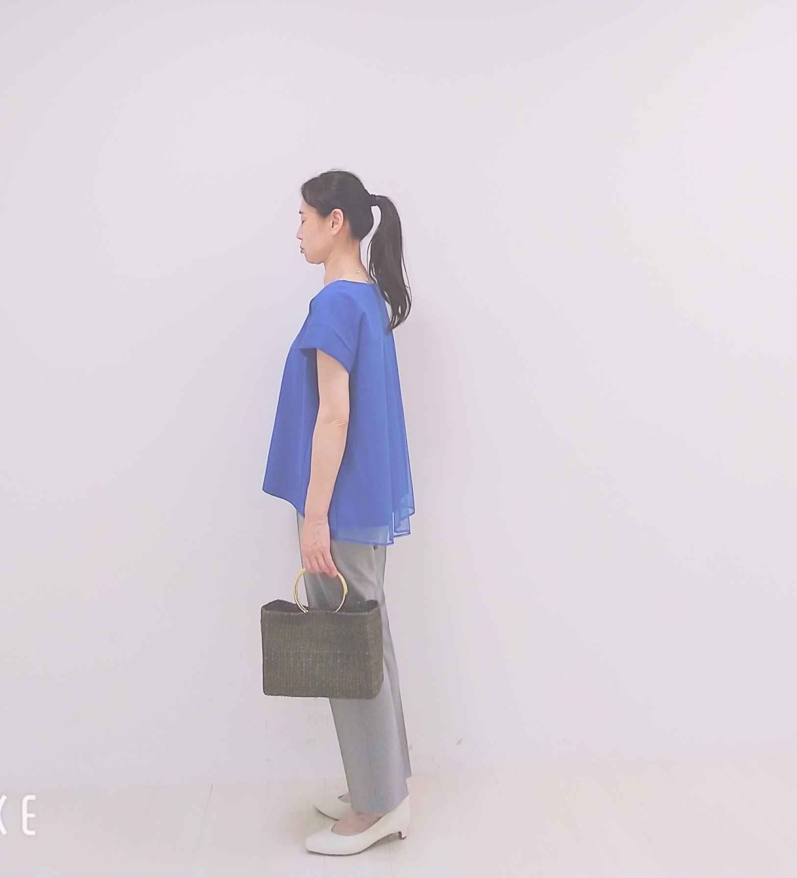 SANAさんの「Reflect｜オフボディVネックニットカーディガン」を使ったコーディネート