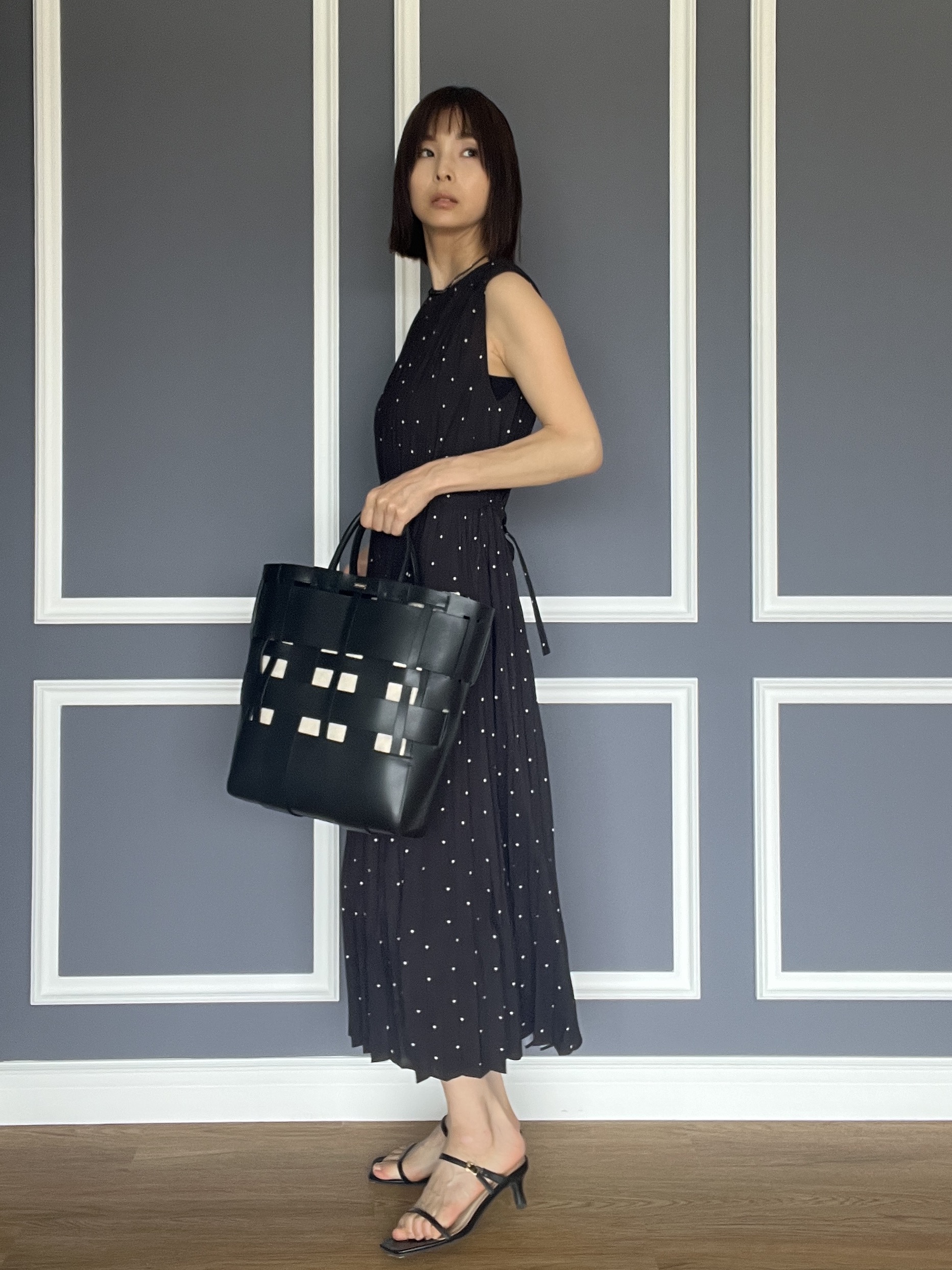 misaさんの「DRESSTERIOR｜【otonaMUSE5月号掲載】スキニーベルトサンダル」を使ったコーディネート