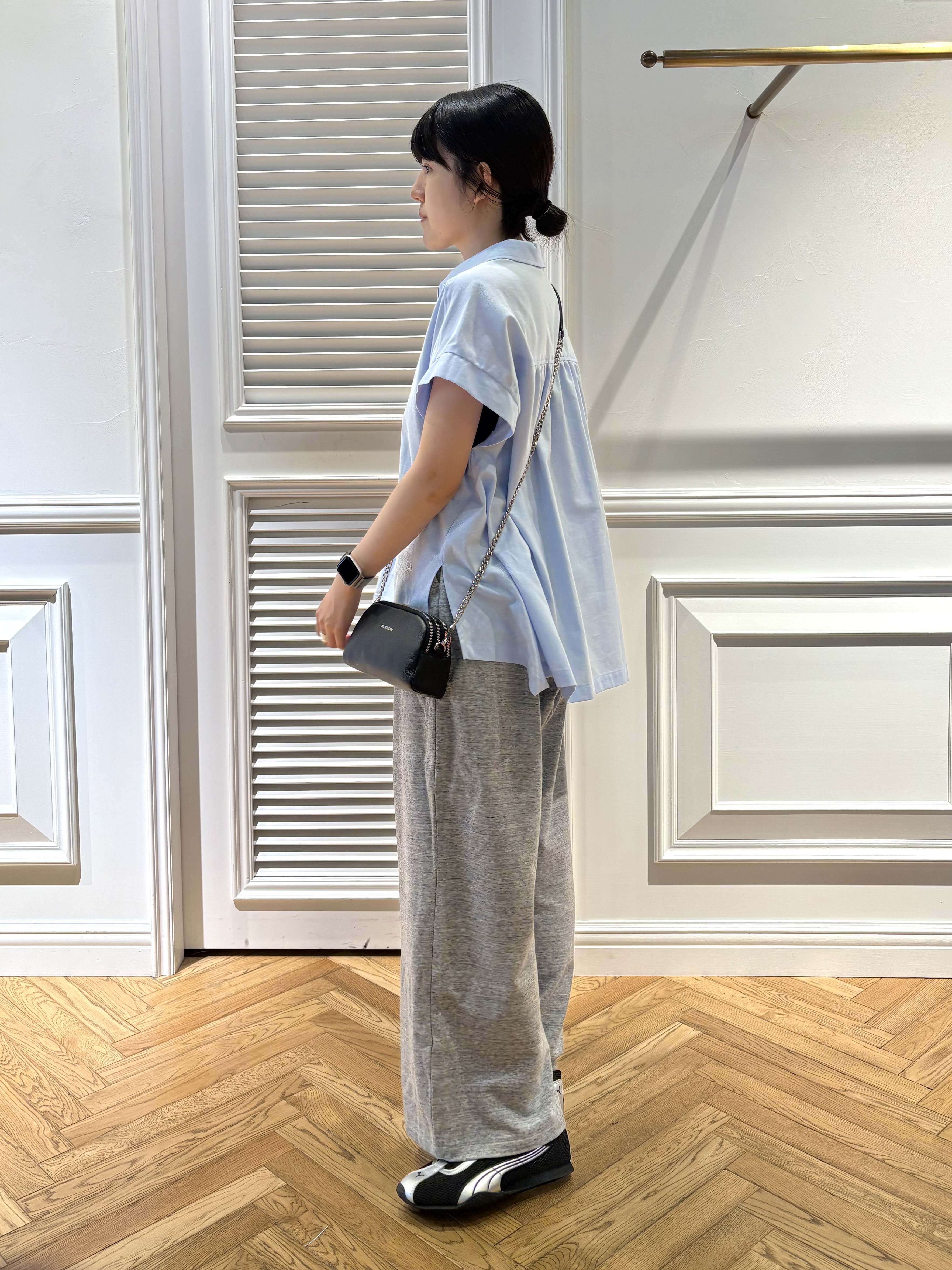 cocoさんの「DRESSTERIOR｜【毎年人気/ウォッシャブル】バックフレアオックスシャツ」を使ったコーディネート