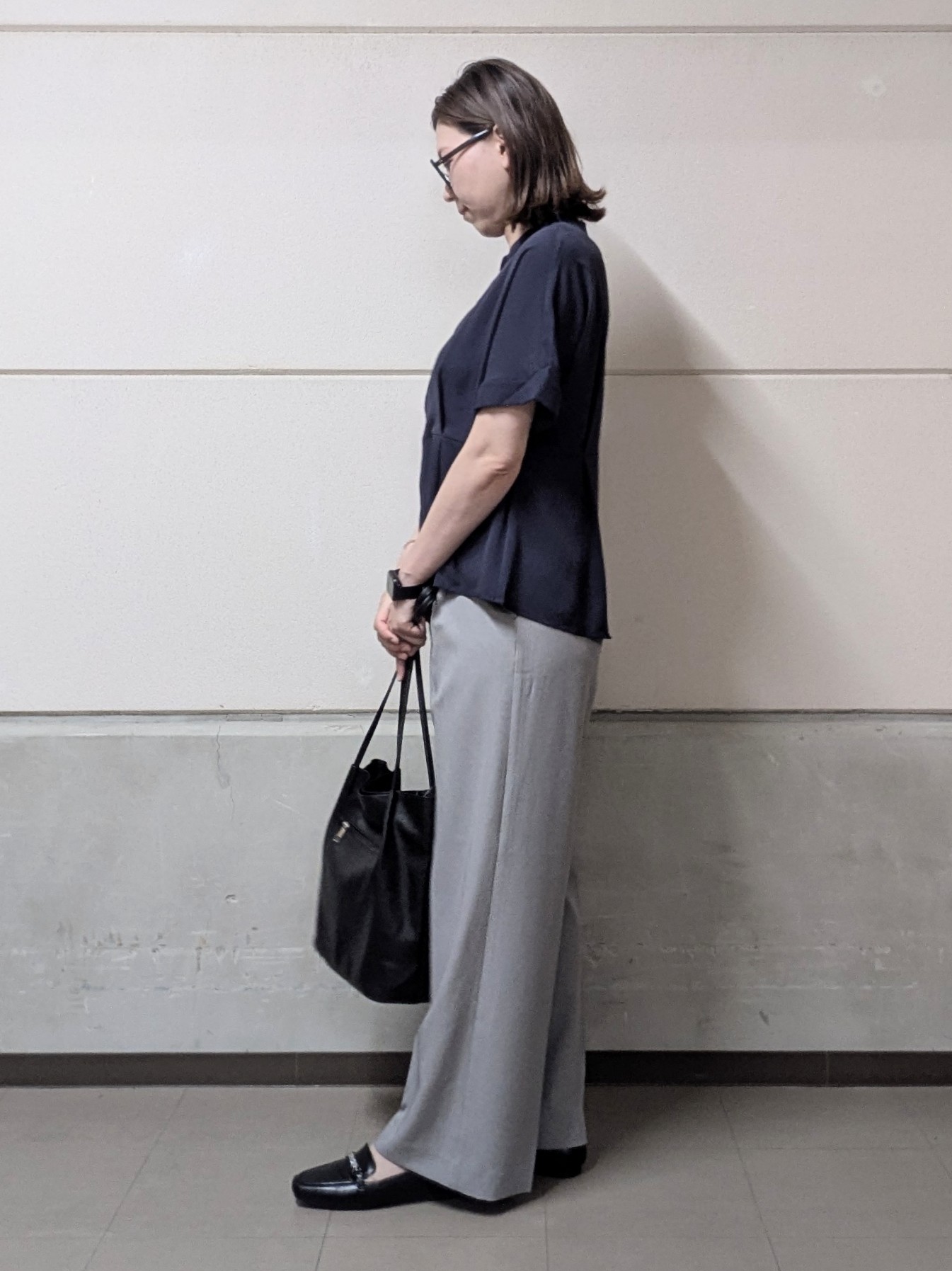 miyuさんの「SHOO･LA･RUE｜【ひんやり/UV/通勤】洗濯後しわになりにくい インしない ウエストタックペプラムブラウス」を使ったコーディネート