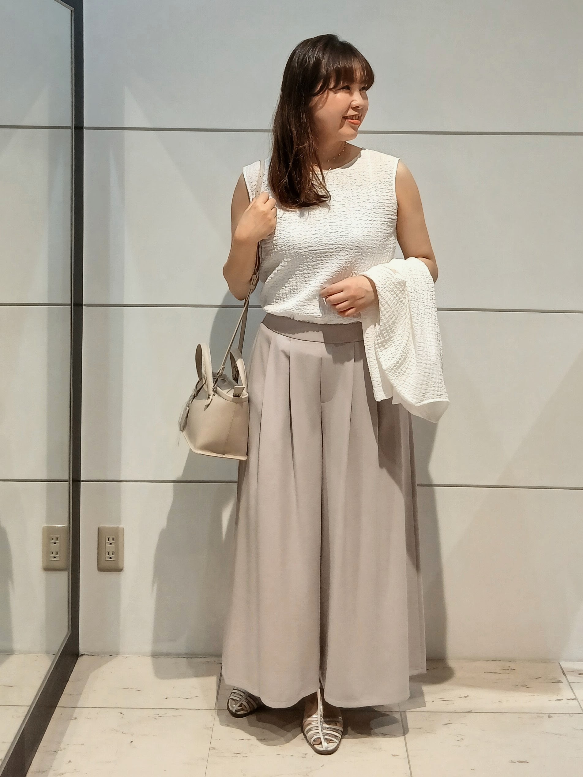 なみきさんの「UNTITLED｜【アンサンブル可】ポコポコノースリトップス」を使ったコーディネート