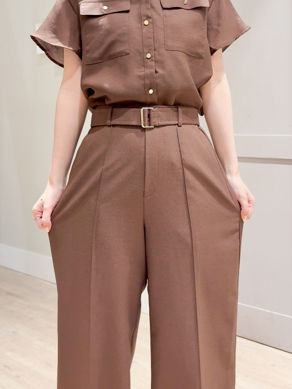 Mayuさんの「grove｜【洗濯機OK・ひんやり/SETUP可】シワになりにくい、フレアスリーブブラウス」を使ったコーディネート