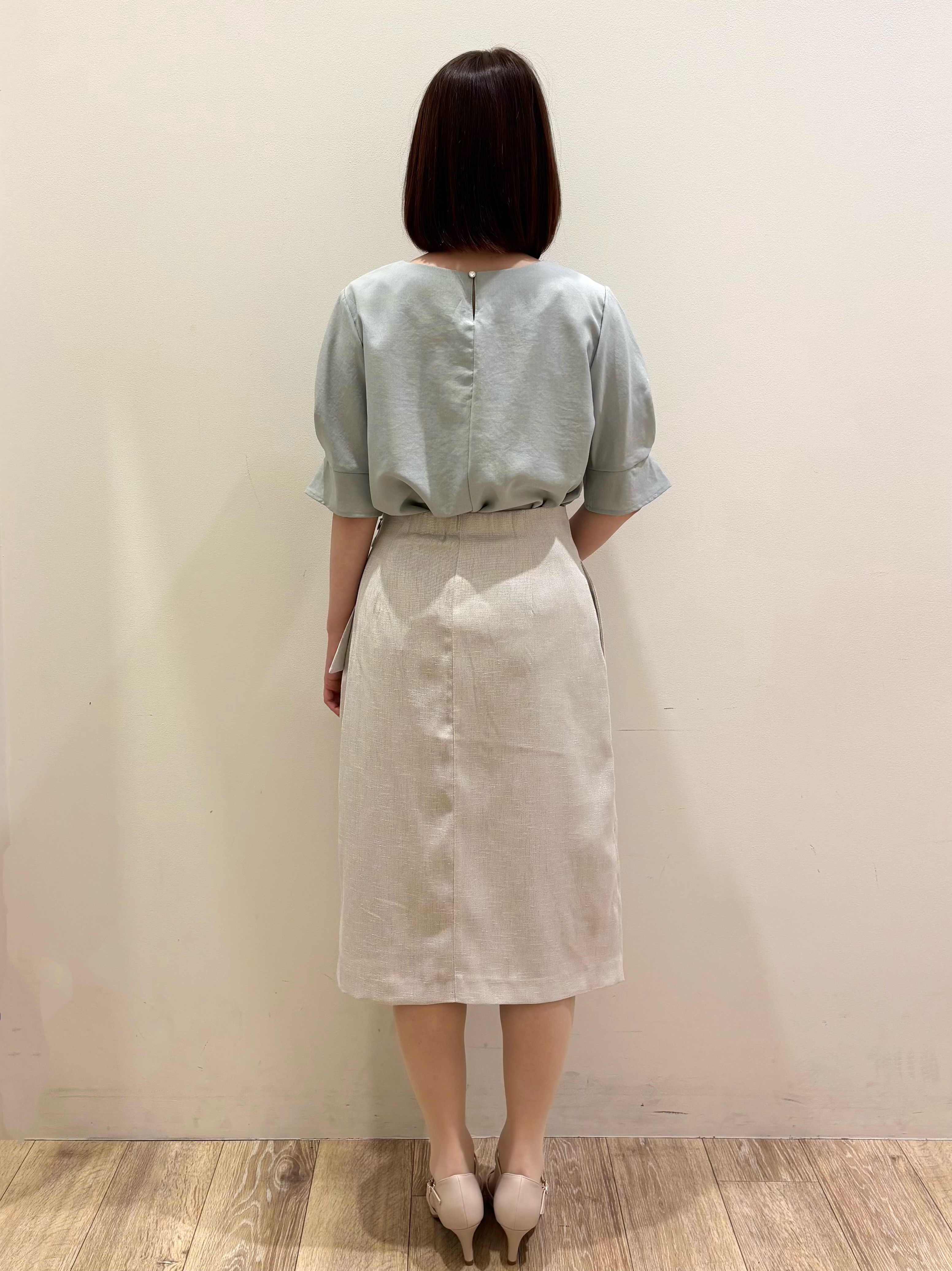 honamiさんの「index｜【接触冷感】タックパフスリーブブラウス《吸水速乾／防シワ／洗濯機OK／XS～3L／6col》」を使ったコーディネート