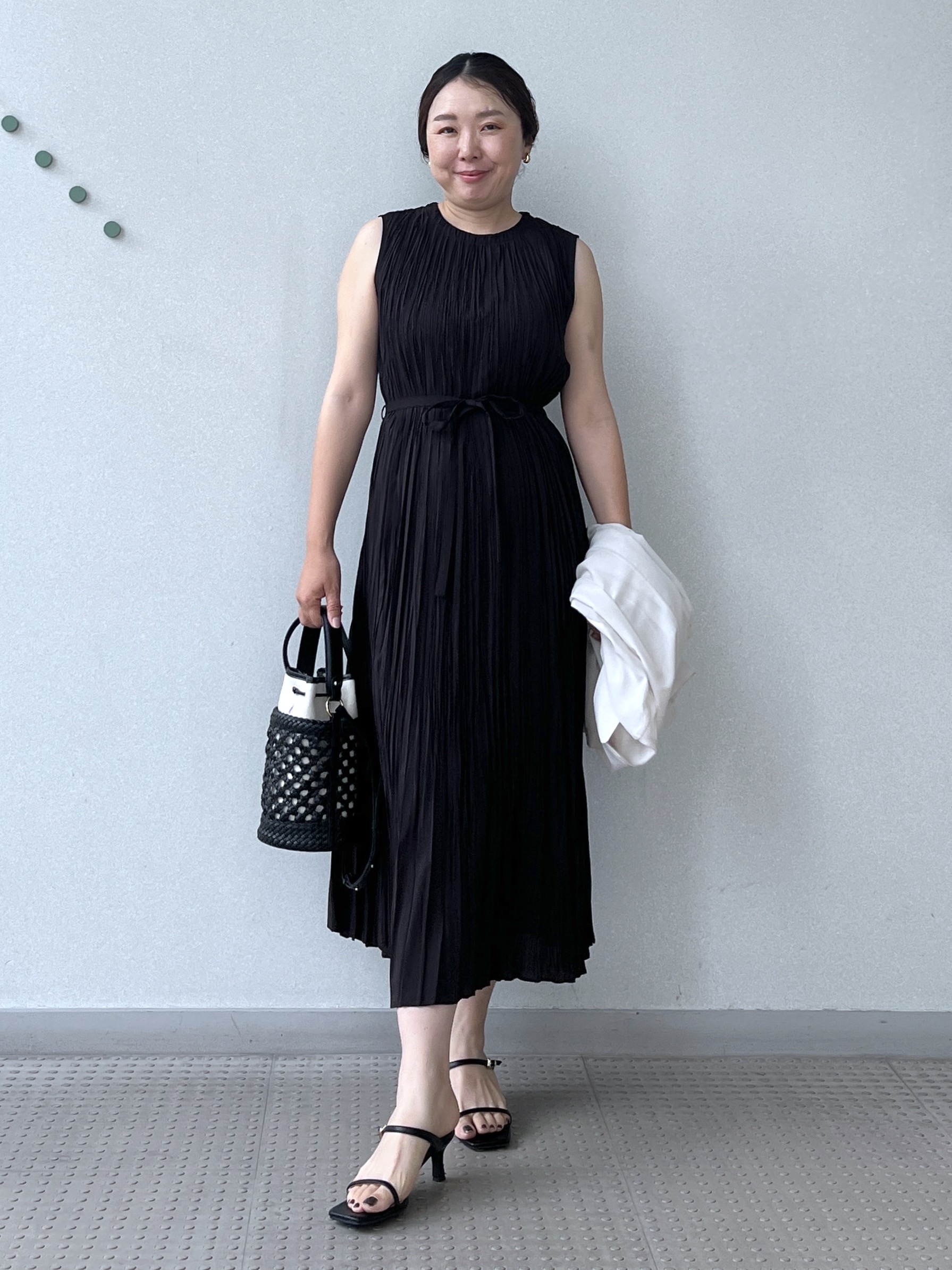 Soeさんの「DRESSTERIOR｜【日除け/冷房対策】ウォッシャブルシアーカーディガン」を使ったコーディネート