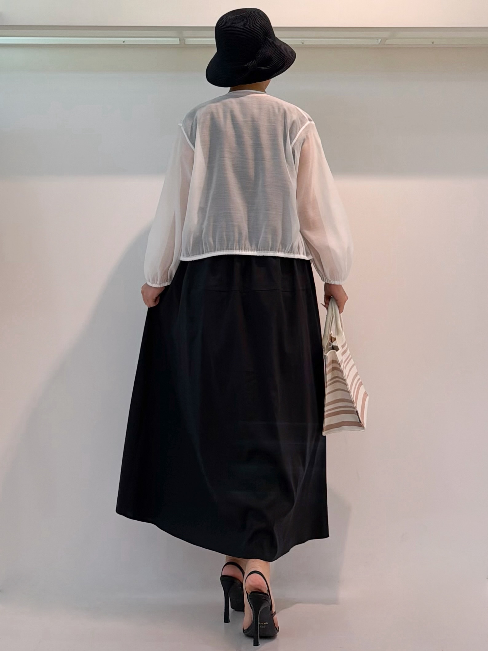 chiiさんの「COUP DE CHANCE｜【手洗い可/軽量】シアーブルゾン」を使ったコーディネート