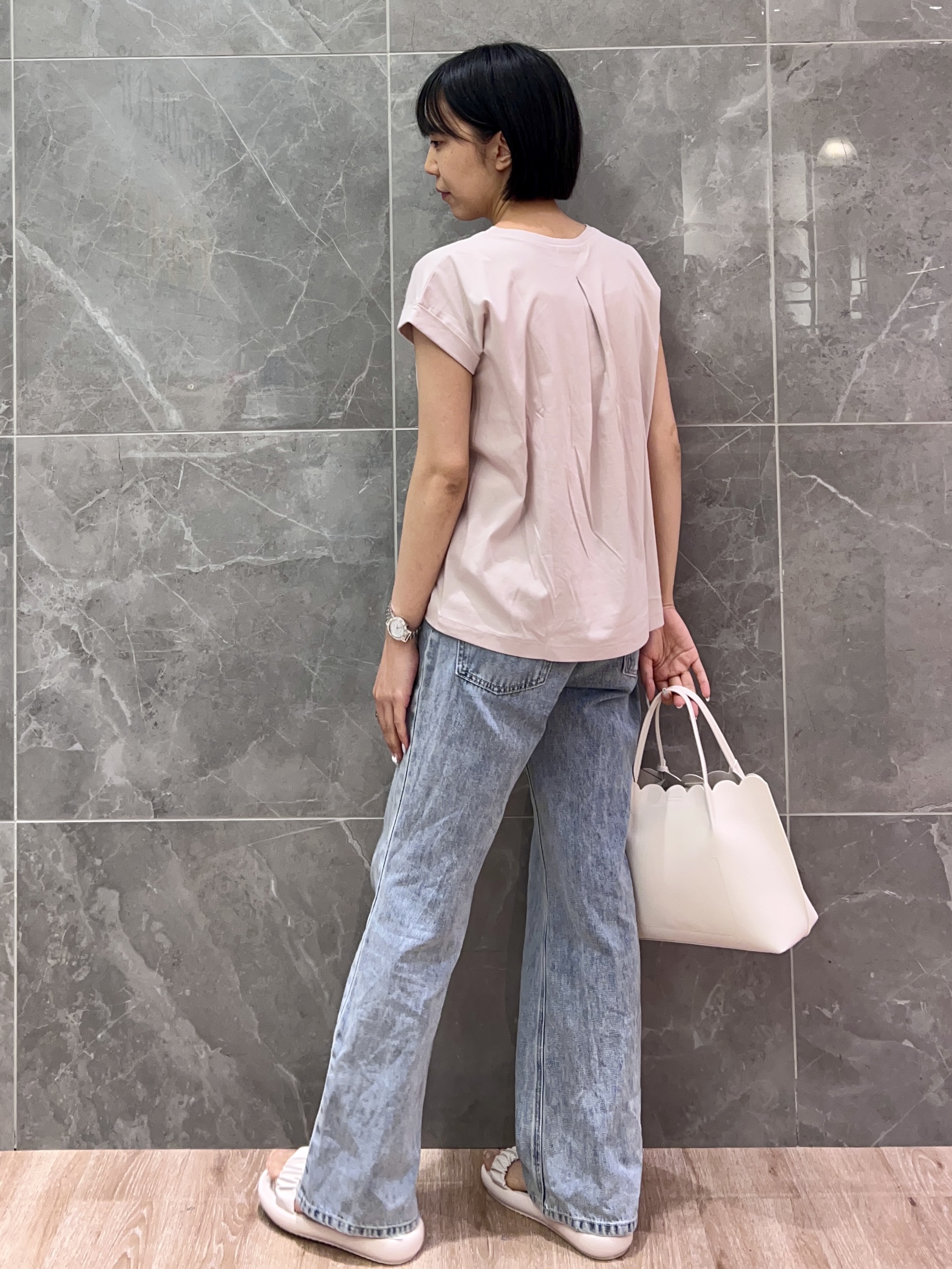 みくさんの「OPAQUE.CLIP｜【接触冷感／UV】ワンポイント刺繍Tシャツ《7col／XS~3L／洗濯機OK》」を使ったコーディネート