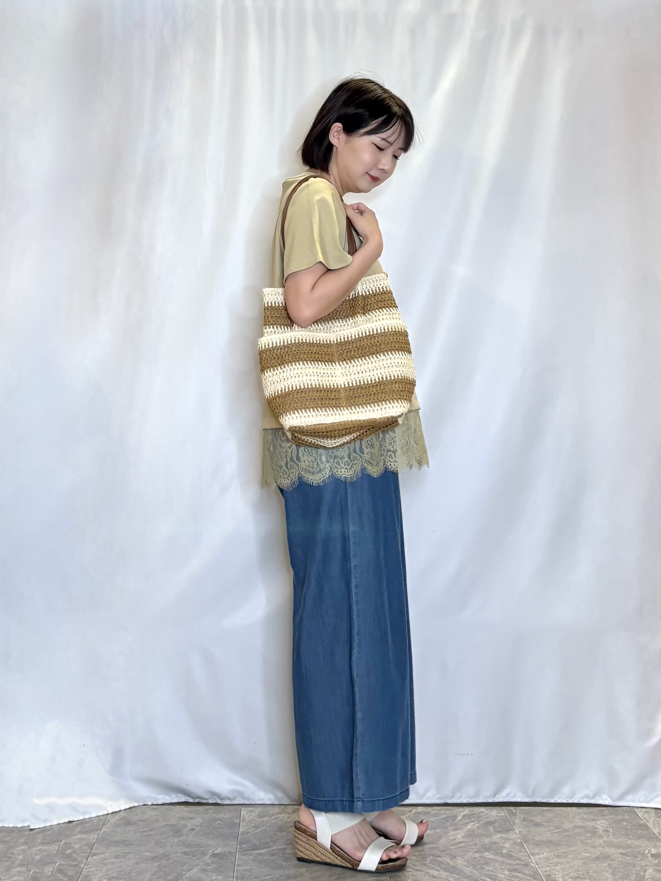 ネリさんの「SHOO･LA･RUE｜【S-LL/洗濯機可】軽凛(かろりん)ひんやり スキッパー裾レースブラウス」を使ったコーディネート