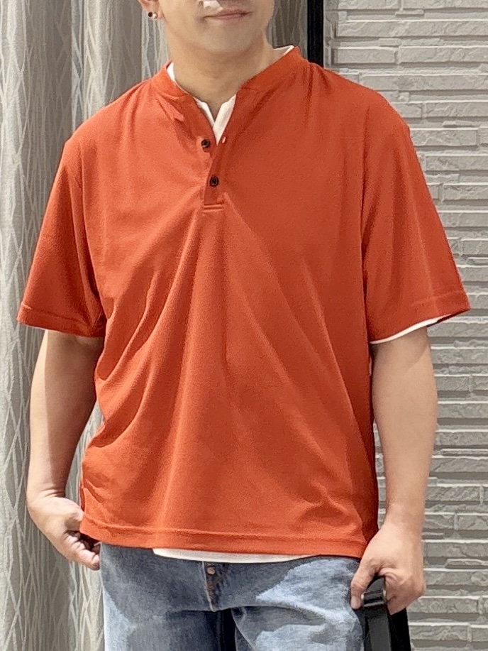 Pーyamaさんの「THE SHOP TK｜【サラッと軽い着心地に。】BO-NO HENLEY TEE/ボーノヘンリーネック Tシャツ　吸水速乾」を使ったコーディネート