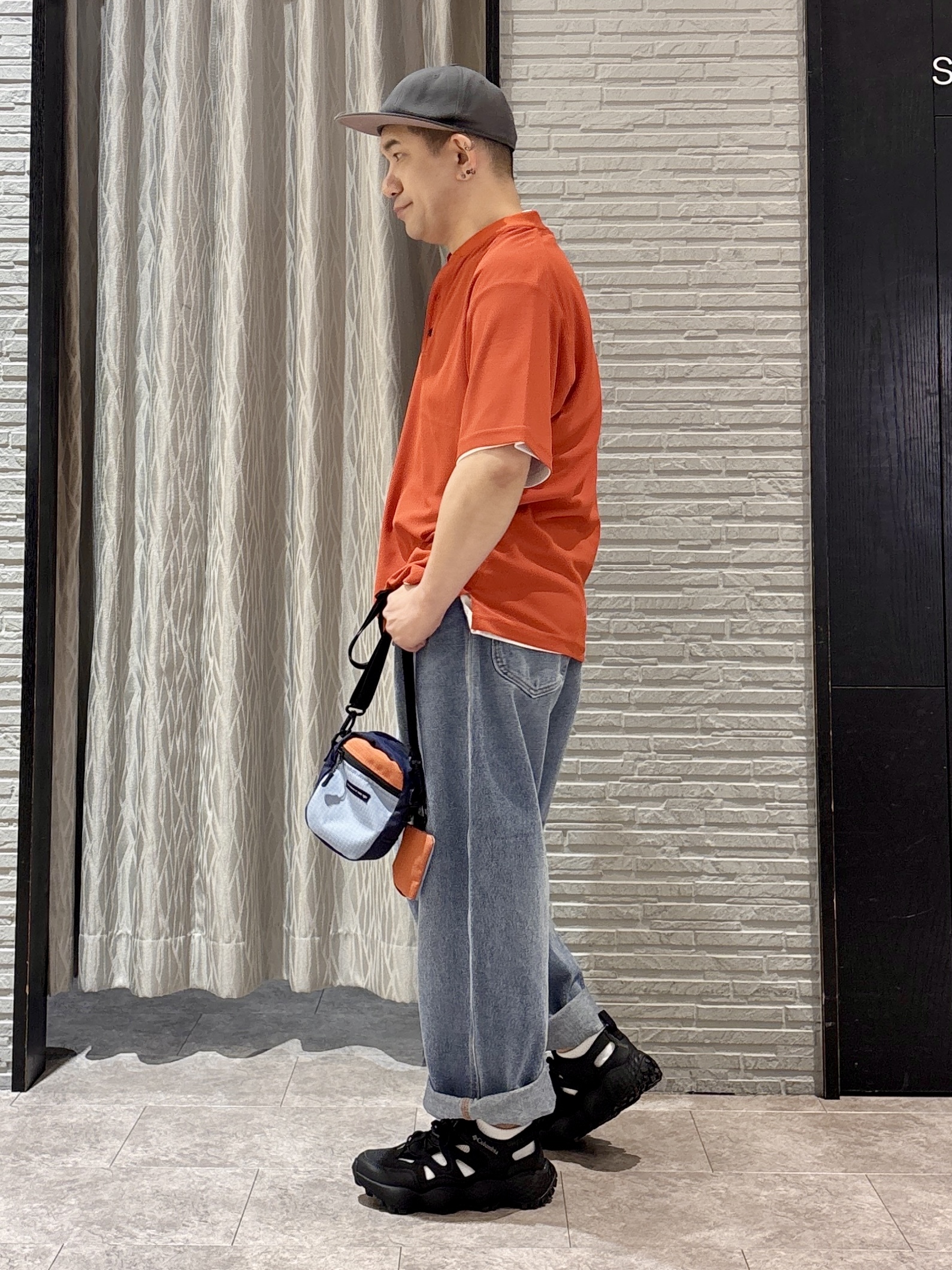 Pーyamaさんの「THE SHOP TK｜【サラッと軽い着心地に。】BO-NO HENLEY TEE/ボーノヘンリーネック Tシャツ　吸水速乾」を使ったコーディネート