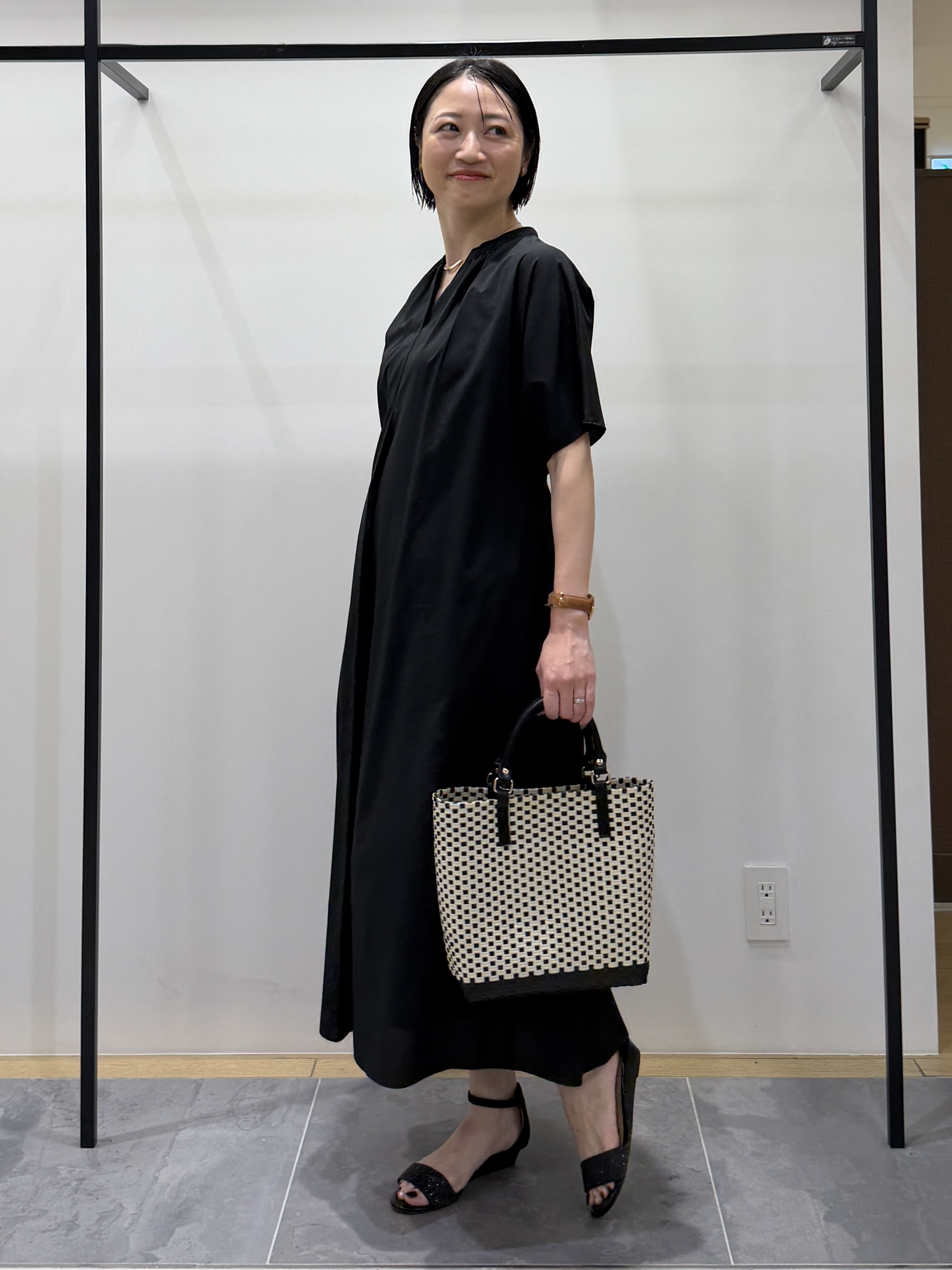 shihoさんの「INDIVI｜【撥水／UVカット】ベルト付きワンピース」を使ったコーディネート