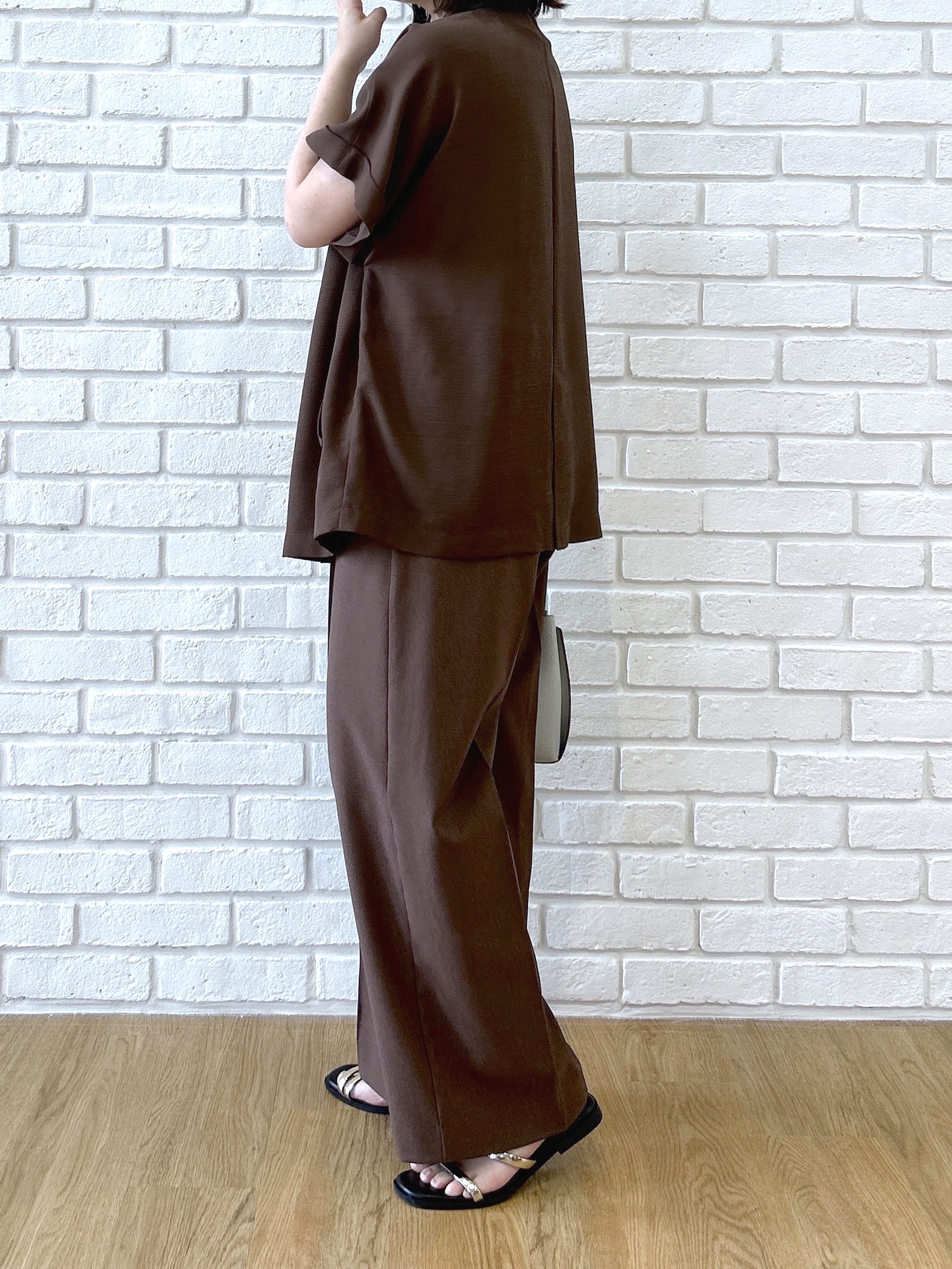Hirokaさんの「grove｜【洗濯機OK・遮熱・ひんやり/SETUP可】シワになりにくい、ベルト付ワイドパンツ」を使ったコーディネート