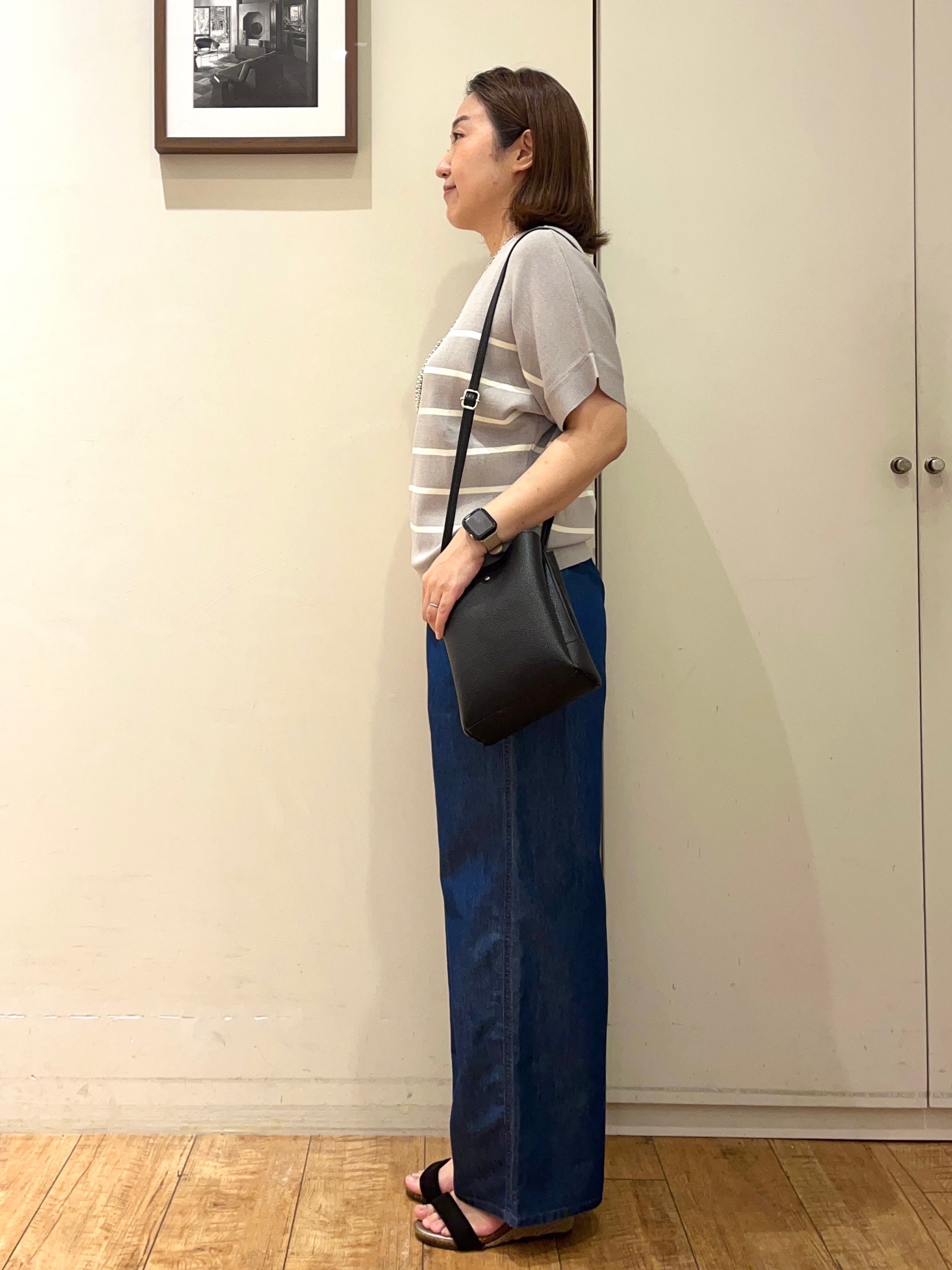 harusakuさんの「SHOO･LA･RUE｜【毎日洗える/ひんやり/UV/S-LL】二の腕隠れる さらっとドルマン半袖ニット」を使ったコーディネート