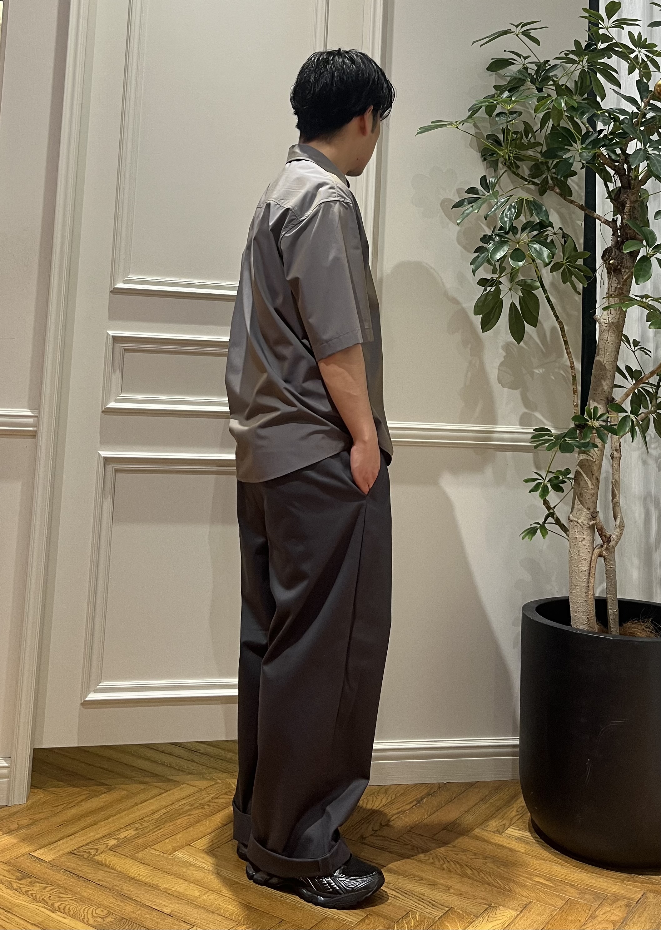 Tokuさんの「DRESSTERIOR｜イージーケア プルオーバーシャツ」を使ったコーディネート