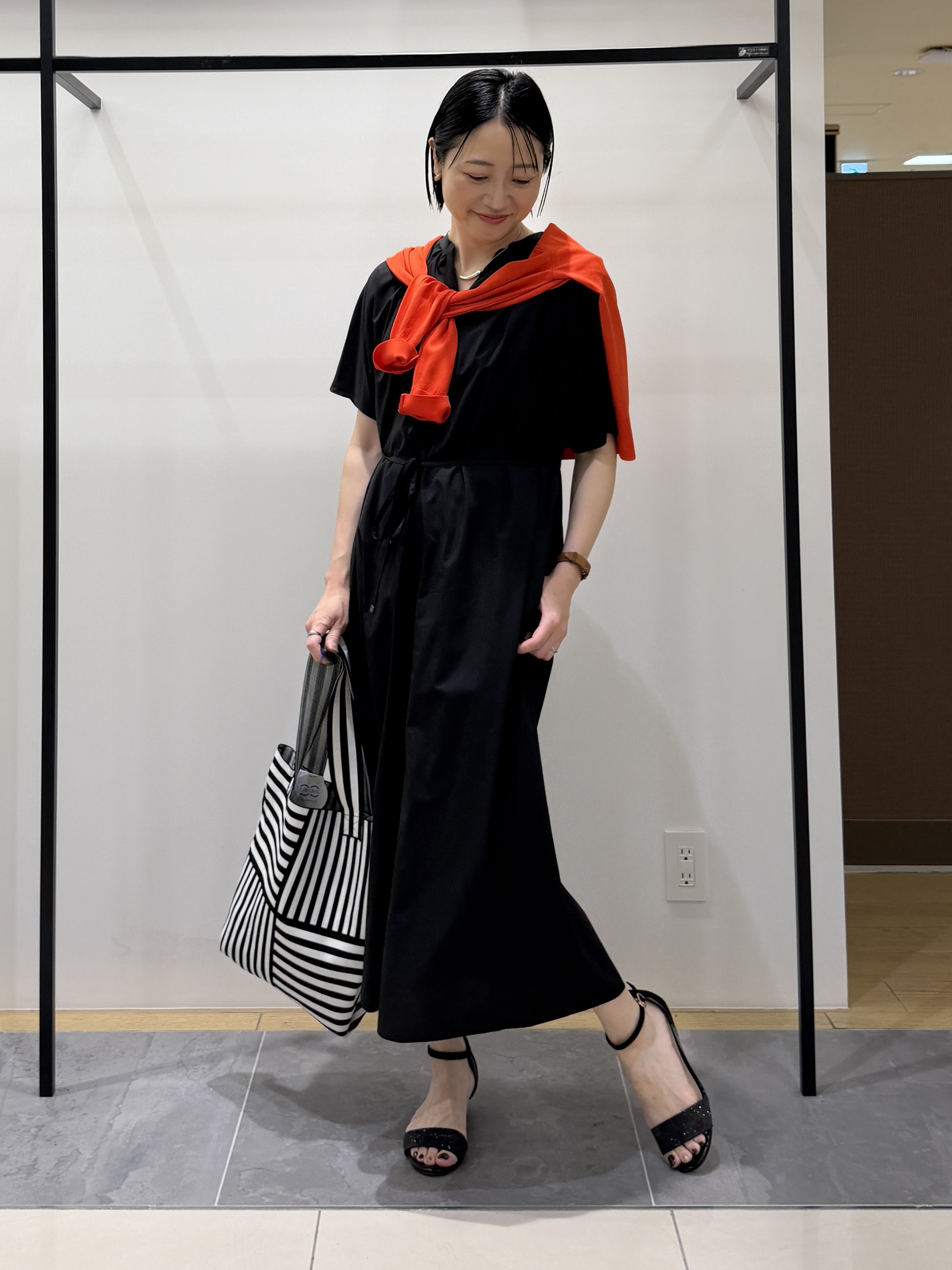 shihoさんの「INDIVI｜【撥水／UVカット】ベルト付きワンピース」を使ったコーディネート