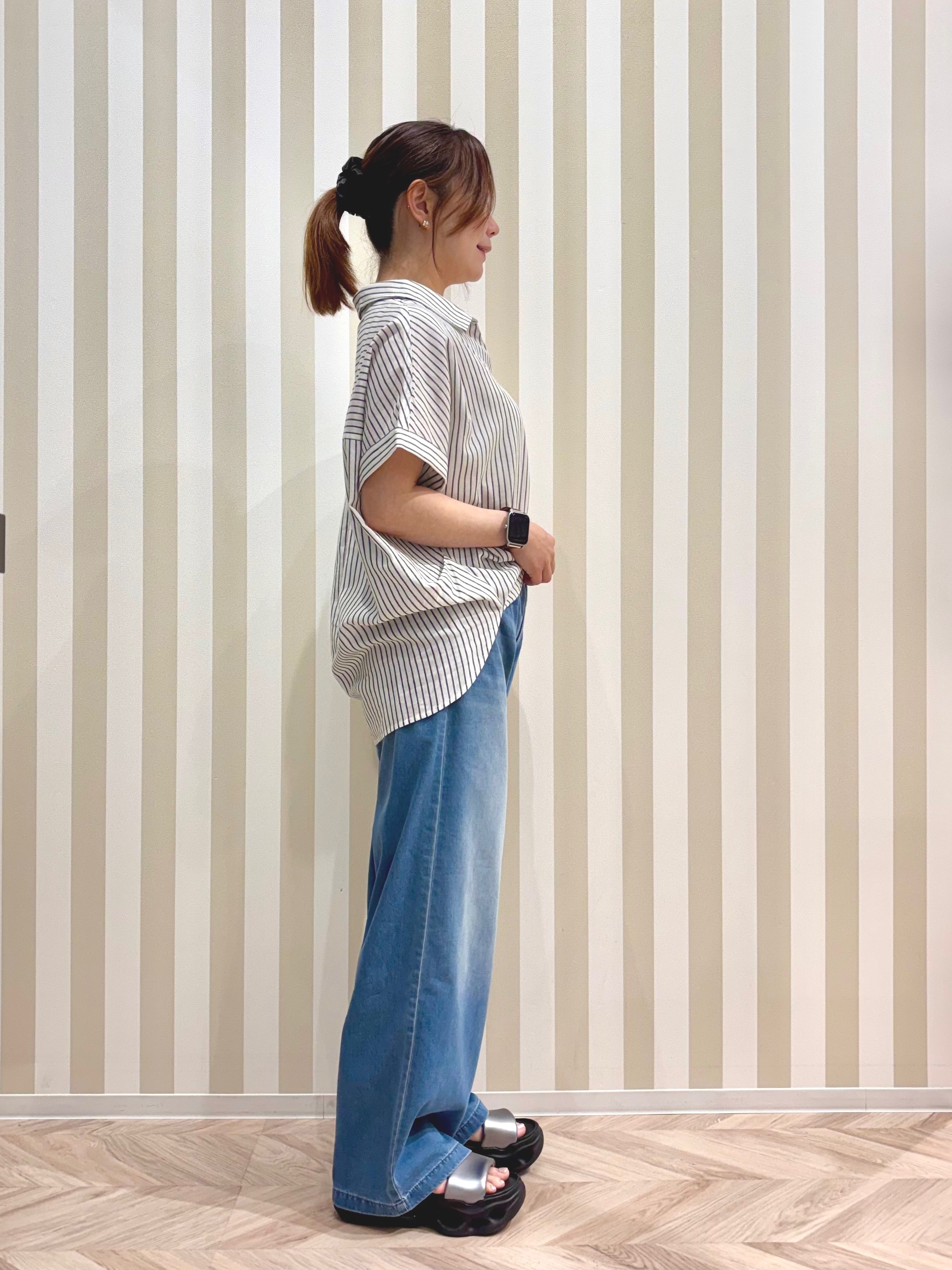 ナギさんの「SHOO･LA･RUE｜【ひんやり/UV】インせず着られる フレンチリネンスキッパーシャツ」を使ったコーディネート