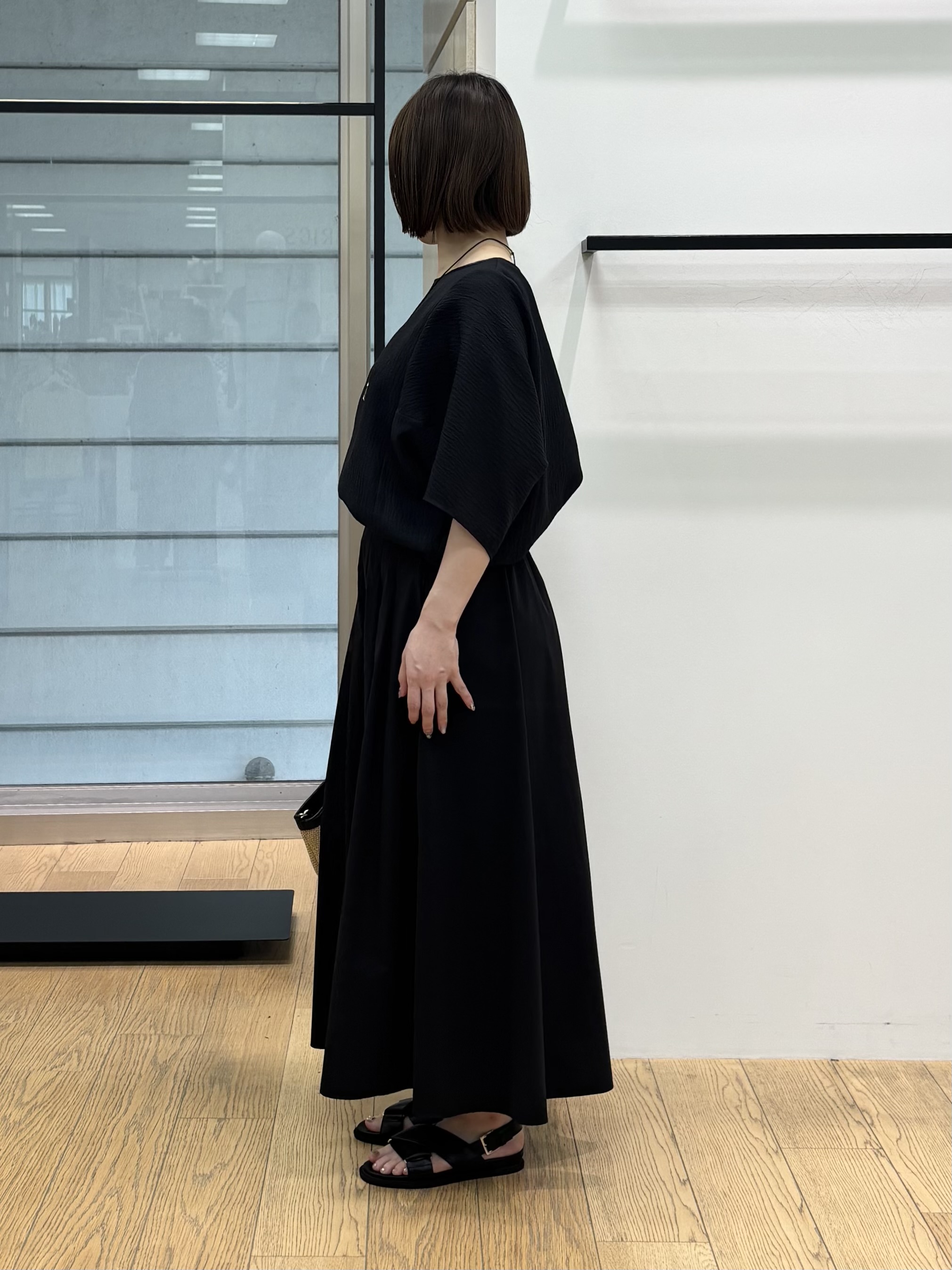 asamiさんの「INDIVI｜【華奢見え】ジャカード ドルマントップス」を使ったコーディネート