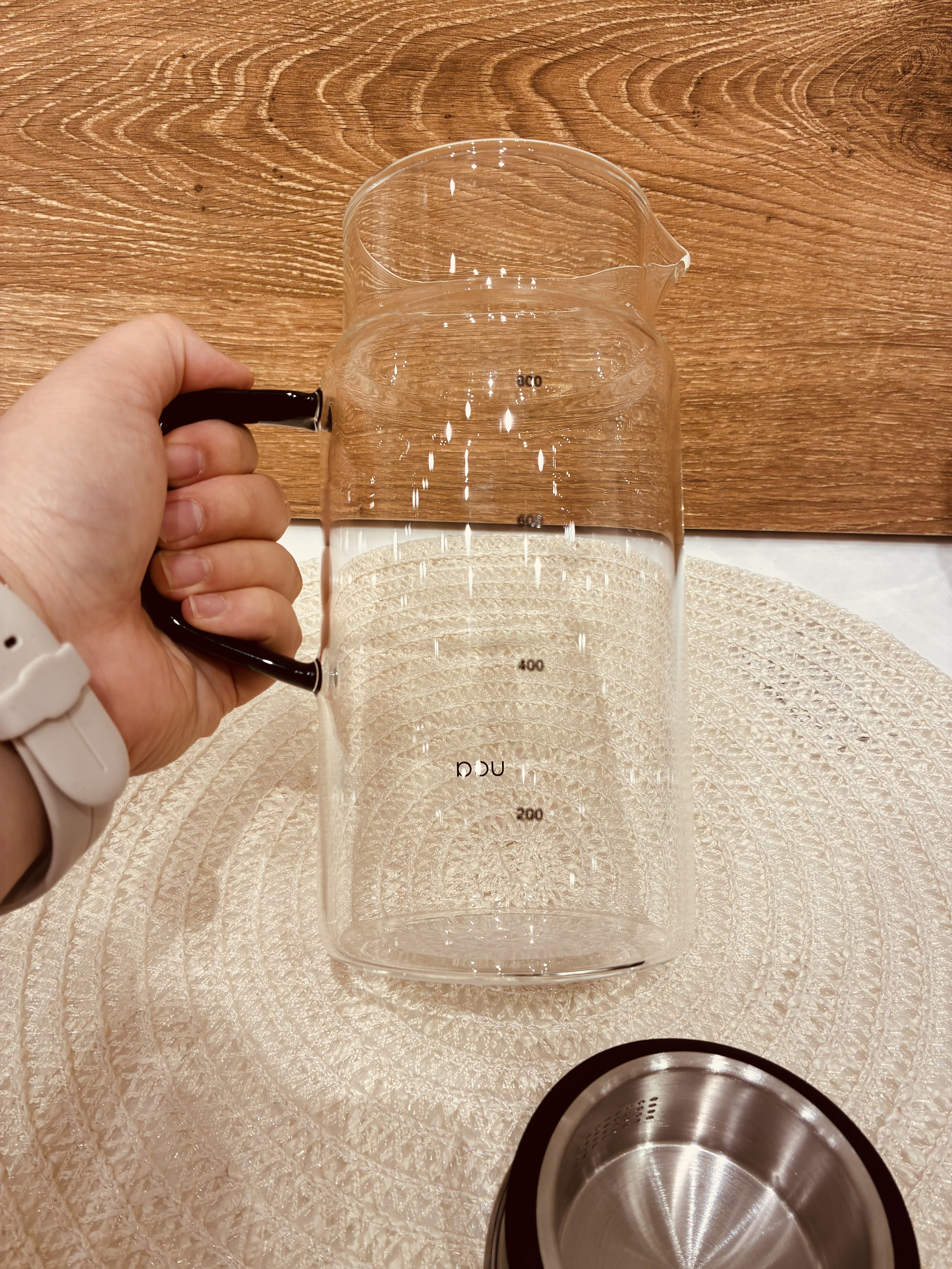あーちゃんさんの「212 KITCHEN STORE｜LOG 耐熱ガラスウォータージャグ ハンドル付き 1.4」を使ったコーディネート