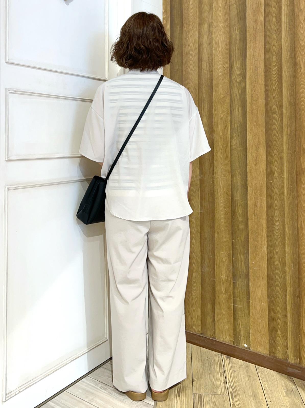 yuriyuriさんの「SHOO･LA･RUE｜【洗濯機可/S-LL】大人の抜け感 ゆるっと5分袖シャツ」を使ったコーディネート