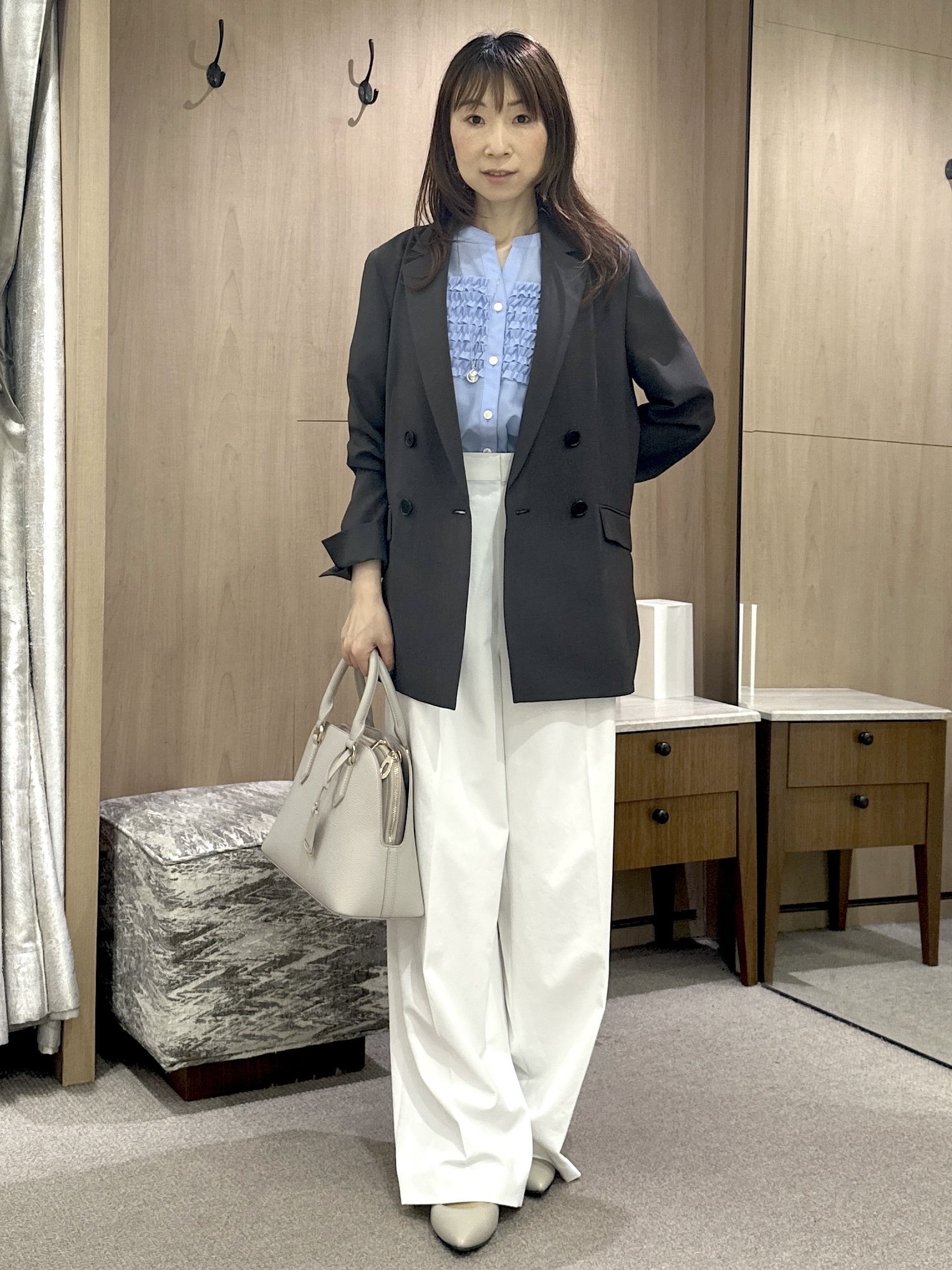 Miwaさんの「UNTITLED｜【接触冷感/通気性/洗える】フロントフリルブラウス」を使ったコーディネート