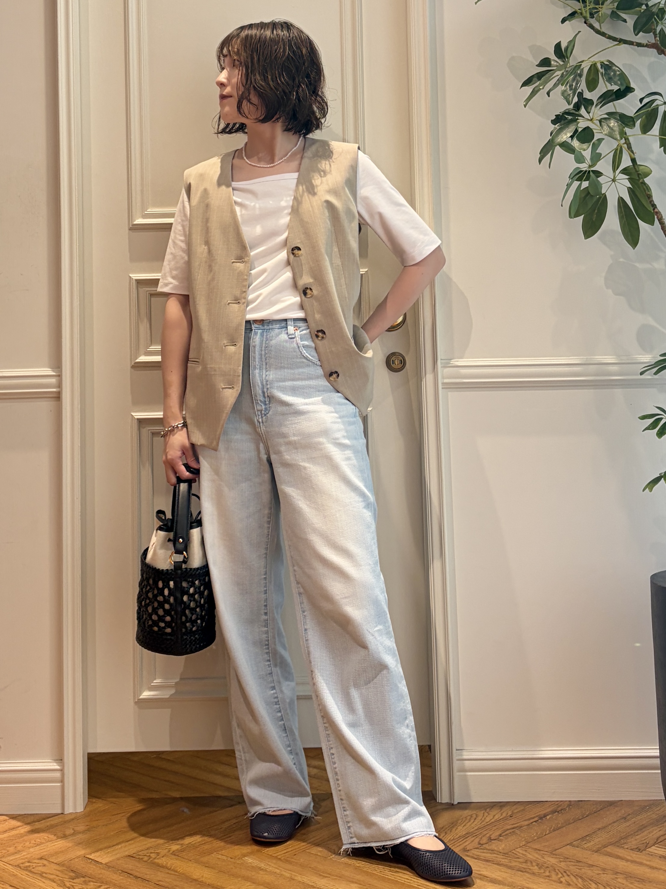nakaoさんの「DRESSTERIOR｜RED CARD TOKYO（レッドカードトーキョー）MANOA イージーデニムパンツ」を使ったコーディネート