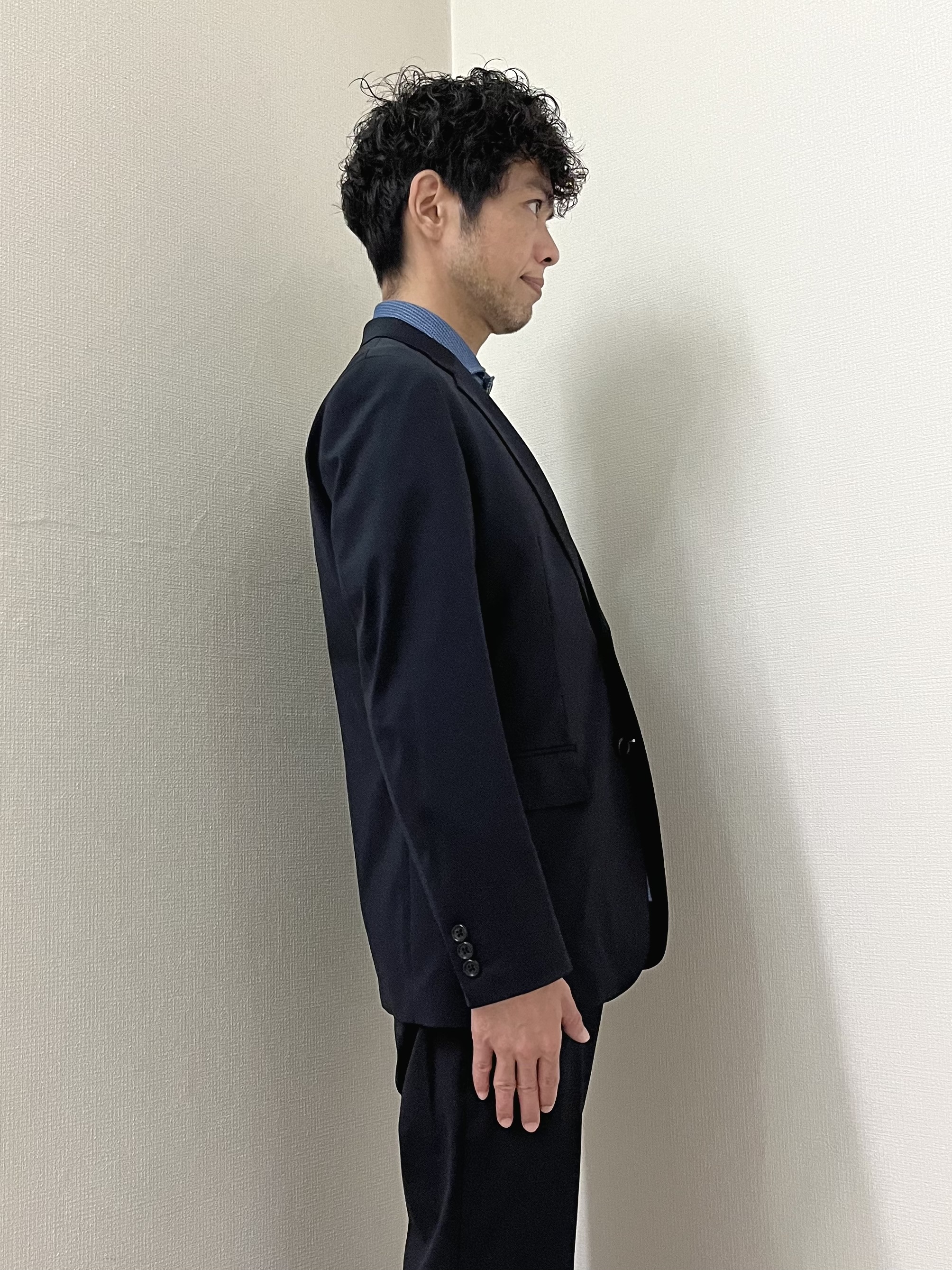 URAさんの「TAKEO KIKUCHI｜【360&deg;ストレッチ/軽量】None Of Stress ライト ジャケット（セットアップ対応）」を使ったコーディネート