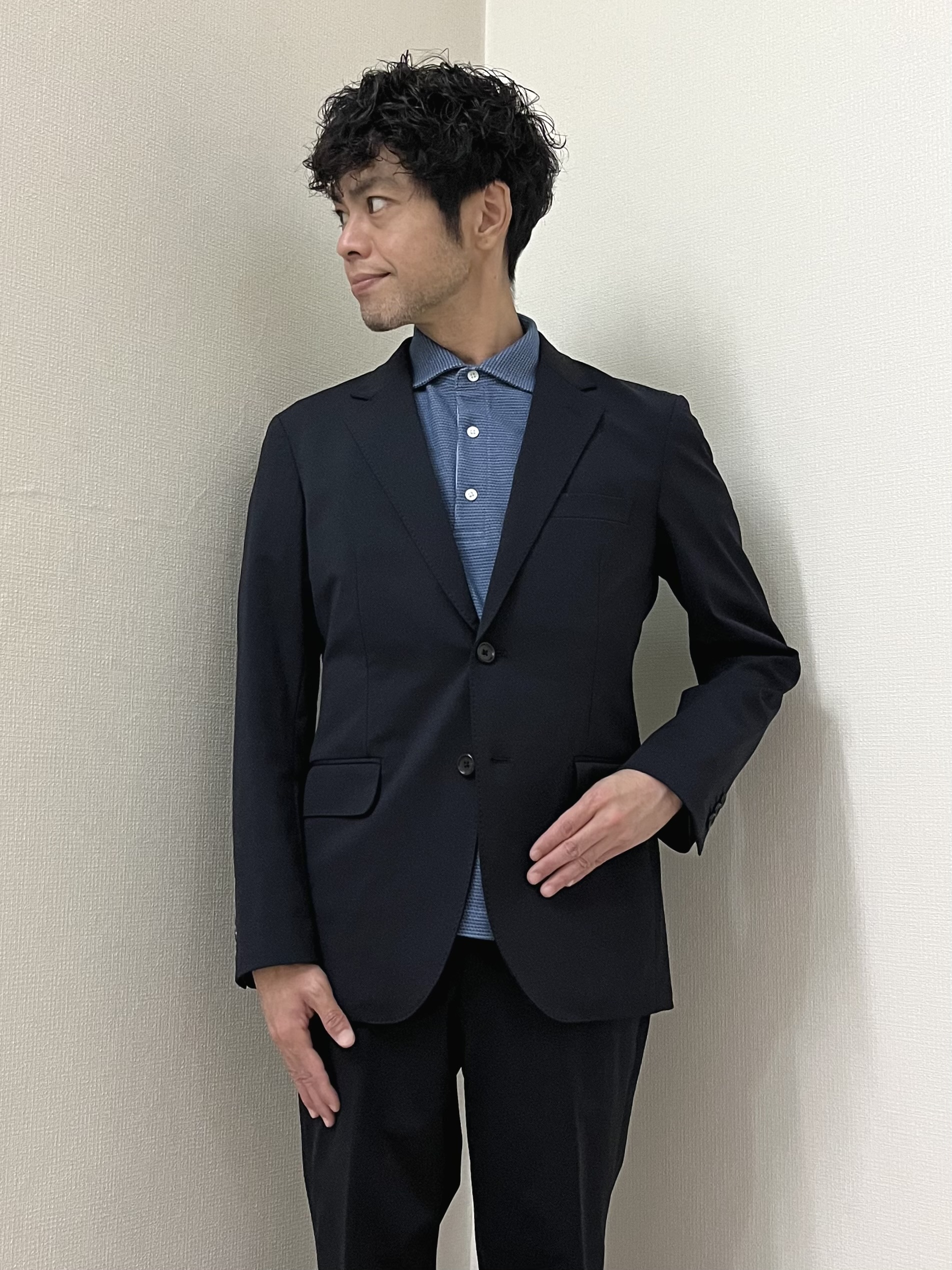 URAさんの「TAKEO KIKUCHI｜【360&deg;ストレッチ/軽量】None Of Stress ライト ジャケット（セットアップ対応）」を使ったコーディネート