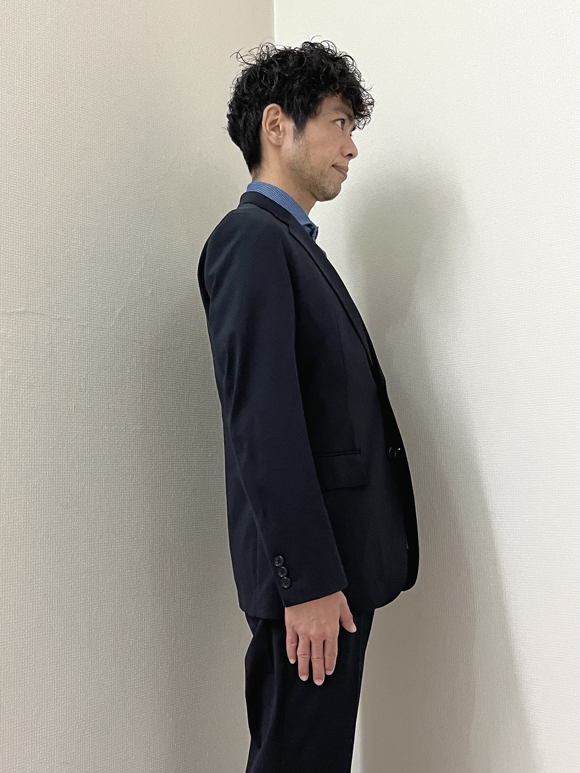 URAさんの「TAKEO KIKUCHI｜【360&deg;ストレッチ/軽量】None Of Stress ライト ジャケット（セットアップ対応）」を使ったコーディネート
