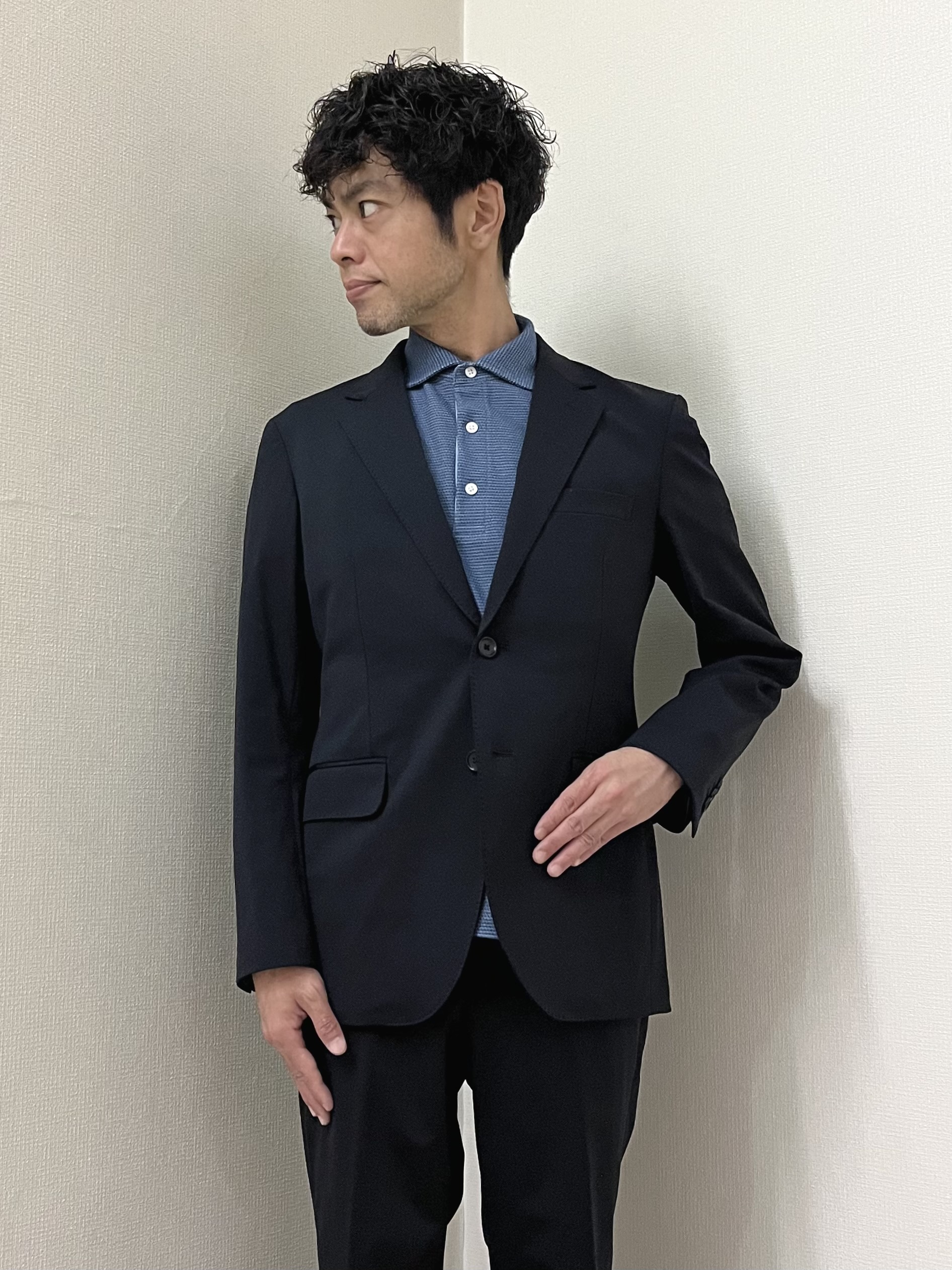 URAさんの「TAKEO KIKUCHI｜【360&deg;ストレッチ/軽量】None Of Stress ライト ジャケット（セットアップ対応）」を使ったコーディネート