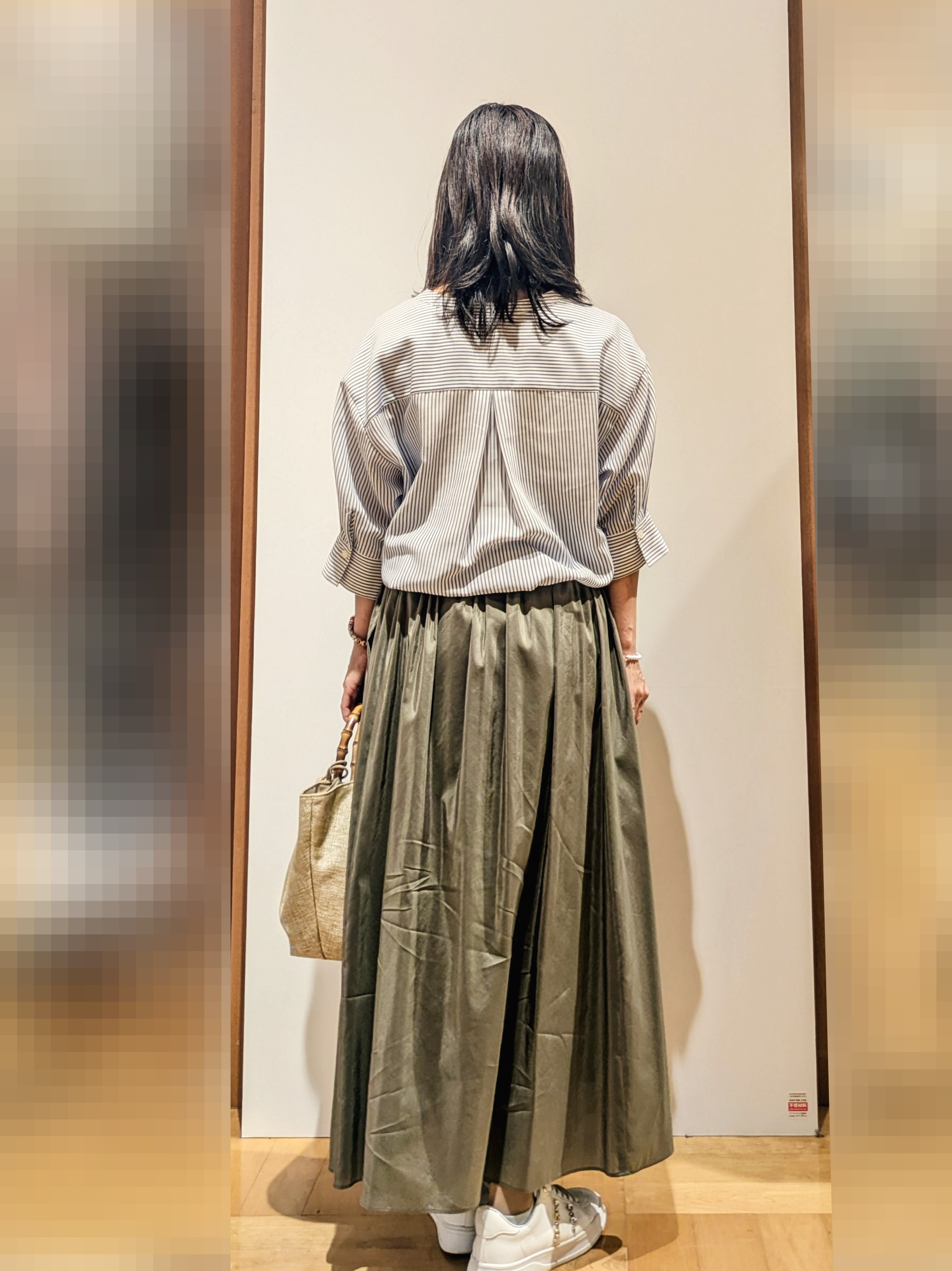 laverさんの「UNTITLED｜【接触冷感/通気性/洗える】フロントフリルブラウス」を使ったコーディネート
