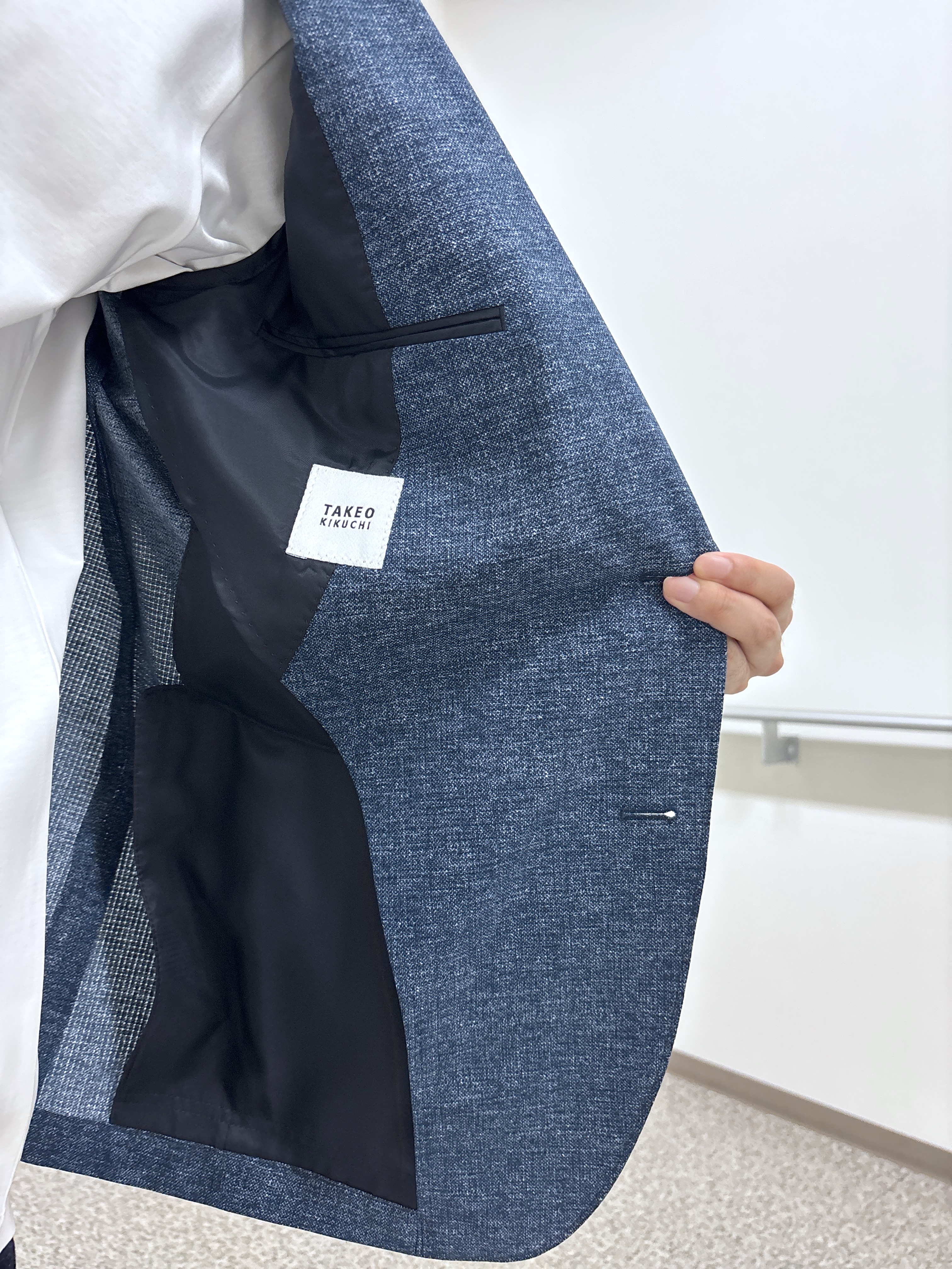 KEIさんの「TAKEO KIKUCHI｜【抗菌防臭】COOL DOTS（R）ドビープリント ジャケット」を使ったコーディネート