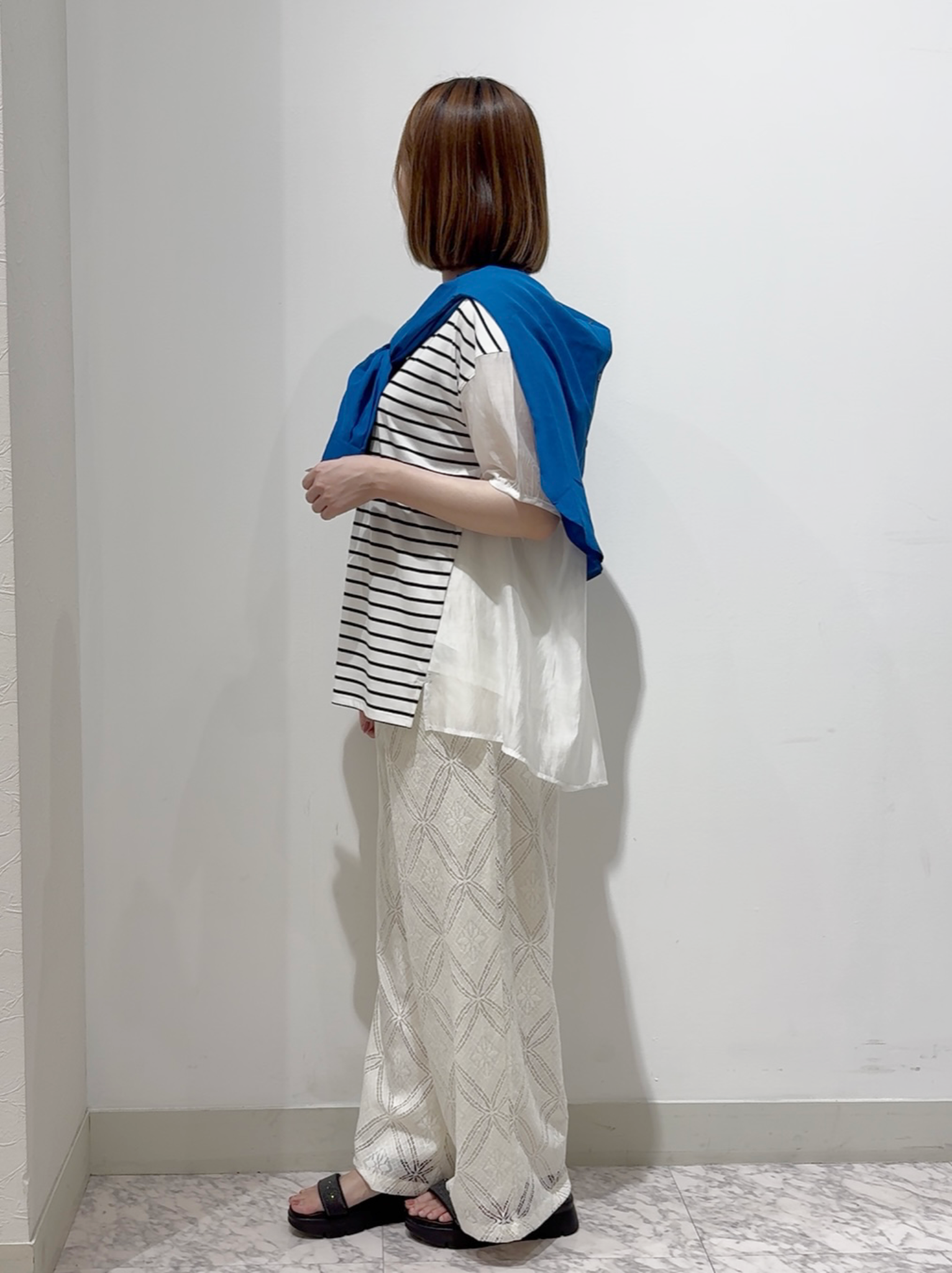 しかっちさんの「grove｜【貴島明日香さん着用/UVカット】体型カバー叶う、バックプリーツTシャツ」を使ったコーディネート