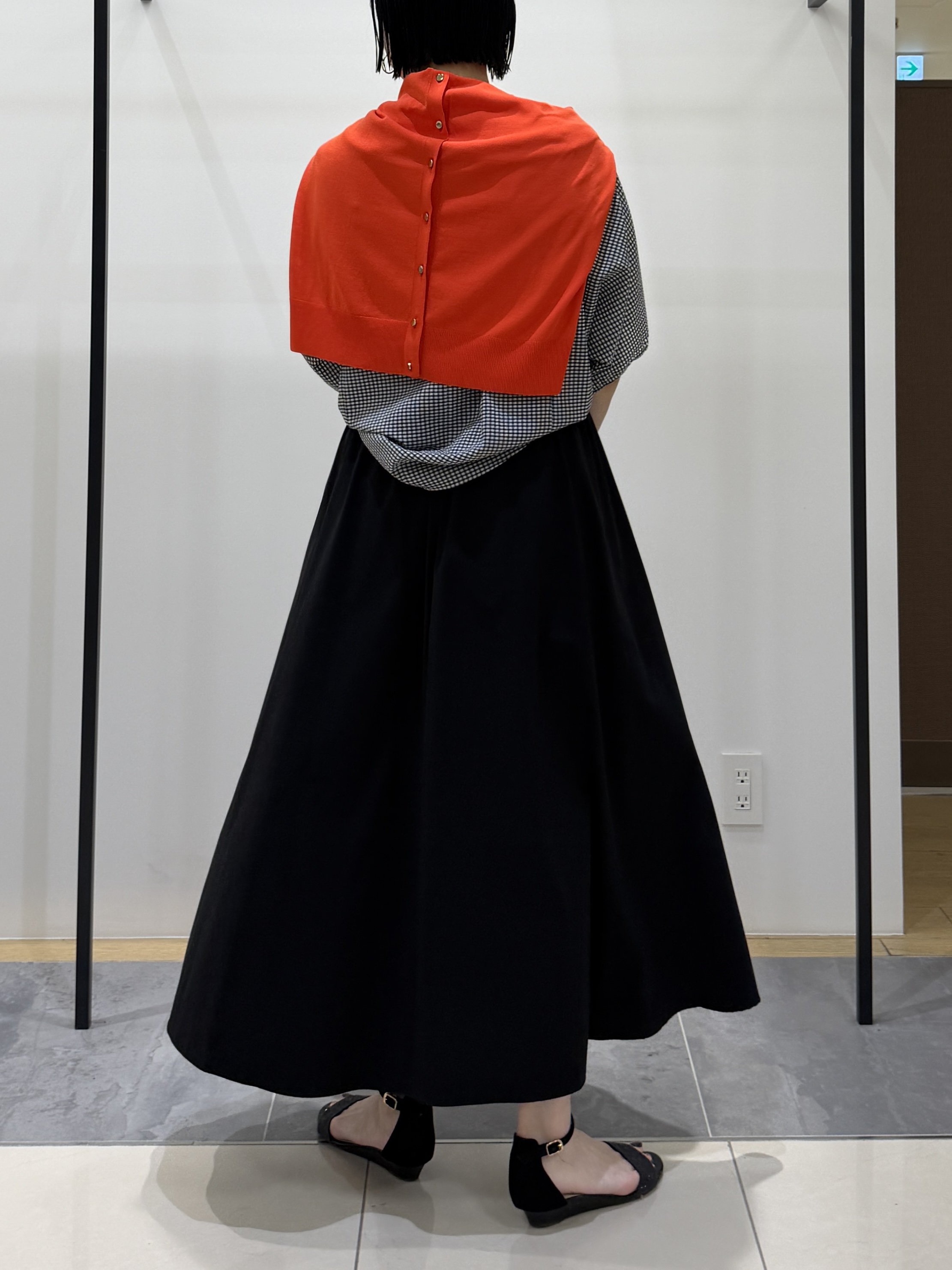 shihoさんの「INDIVI｜【体型カバー】サッカーチェックドルマントップス」を使ったコーディネート
