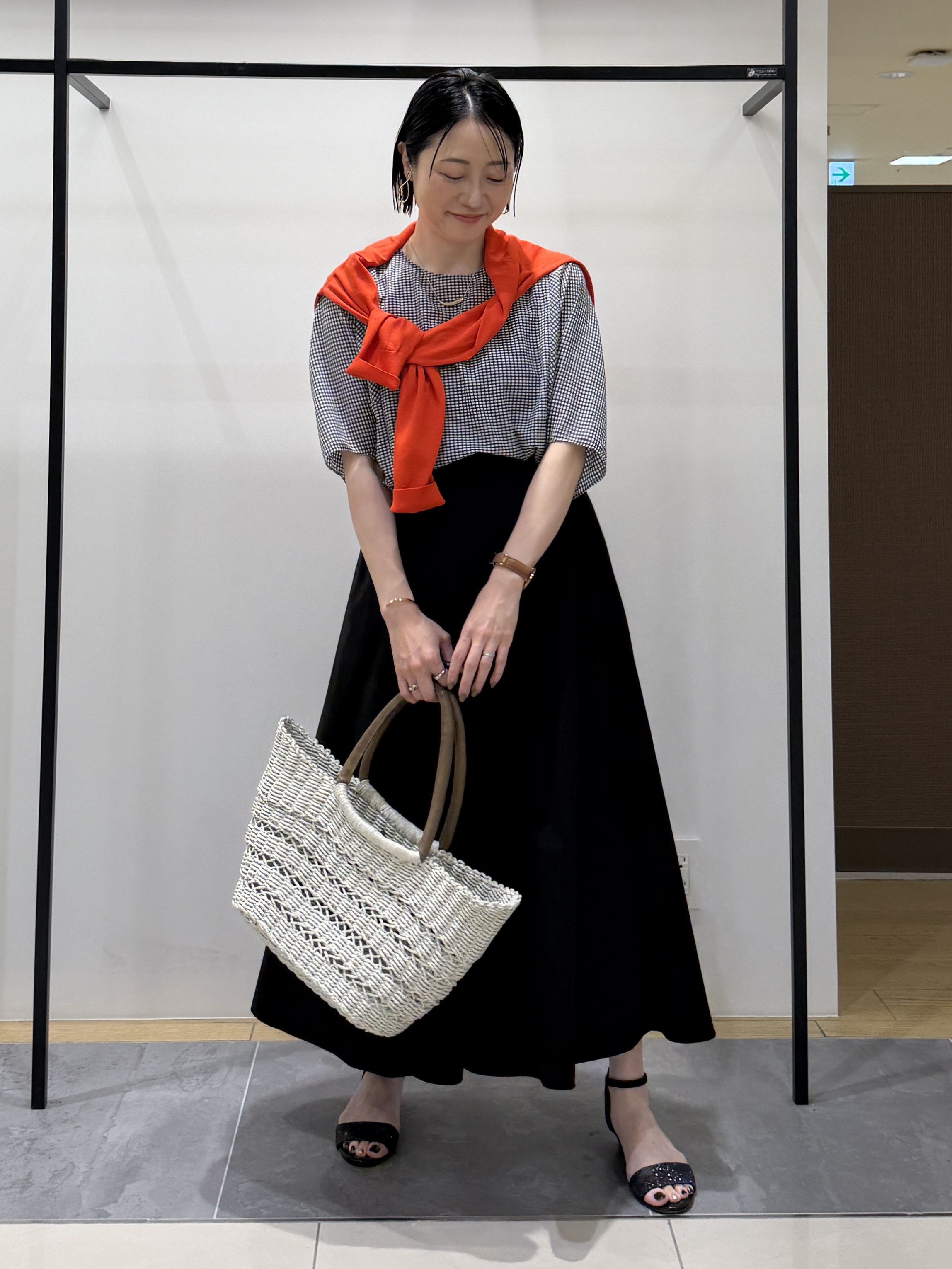 shihoさんの「INDIVI｜【体型カバー】サッカーチェックドルマントップス」を使ったコーディネート