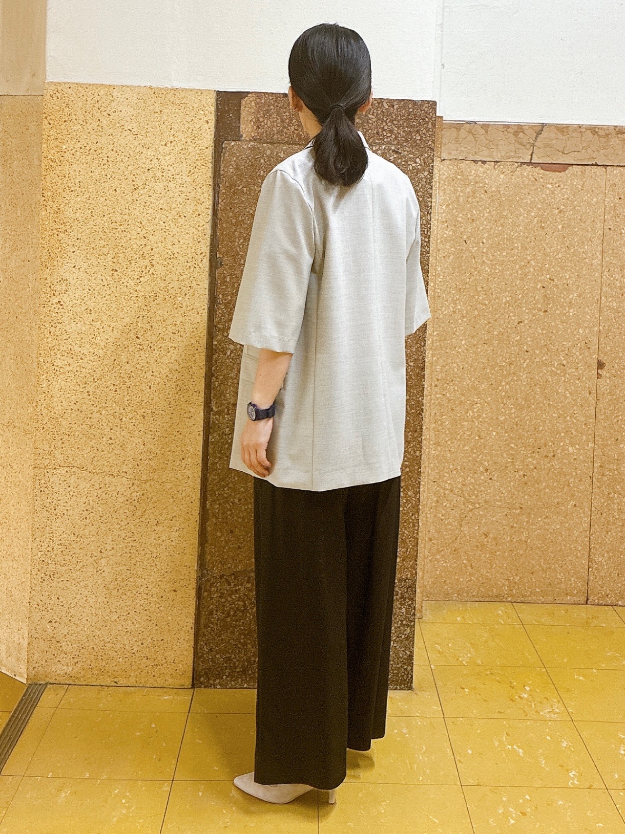 hattoriさんの「INDIVI｜【洗える】ガーター編みVネックニットT」を使ったコーディネート