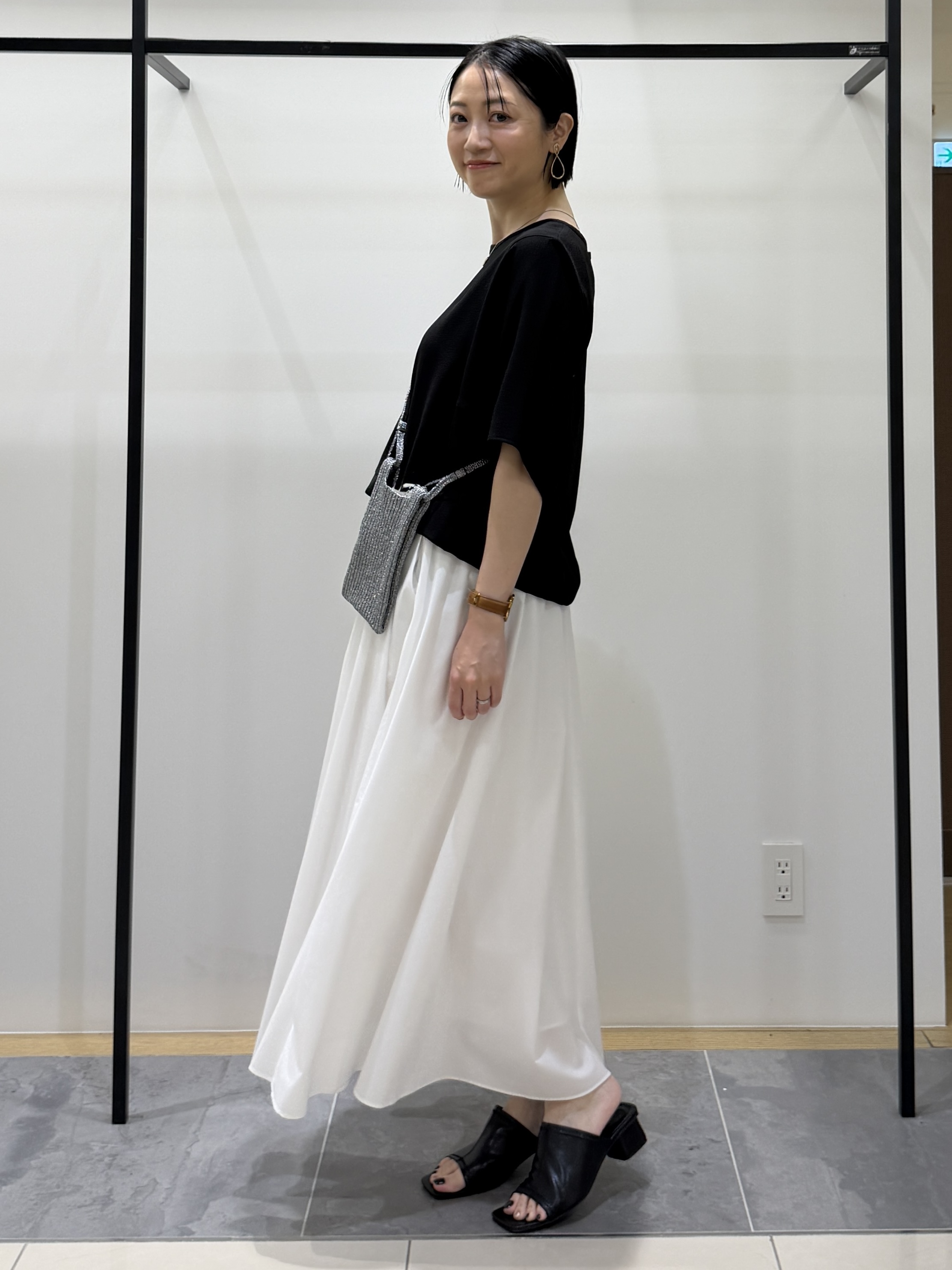 shihoさんの「INDIVI｜【洗える／2WAY／裾ドロスト付き】 ドルマンスリーブチュニックトップス」を使ったコーディネート