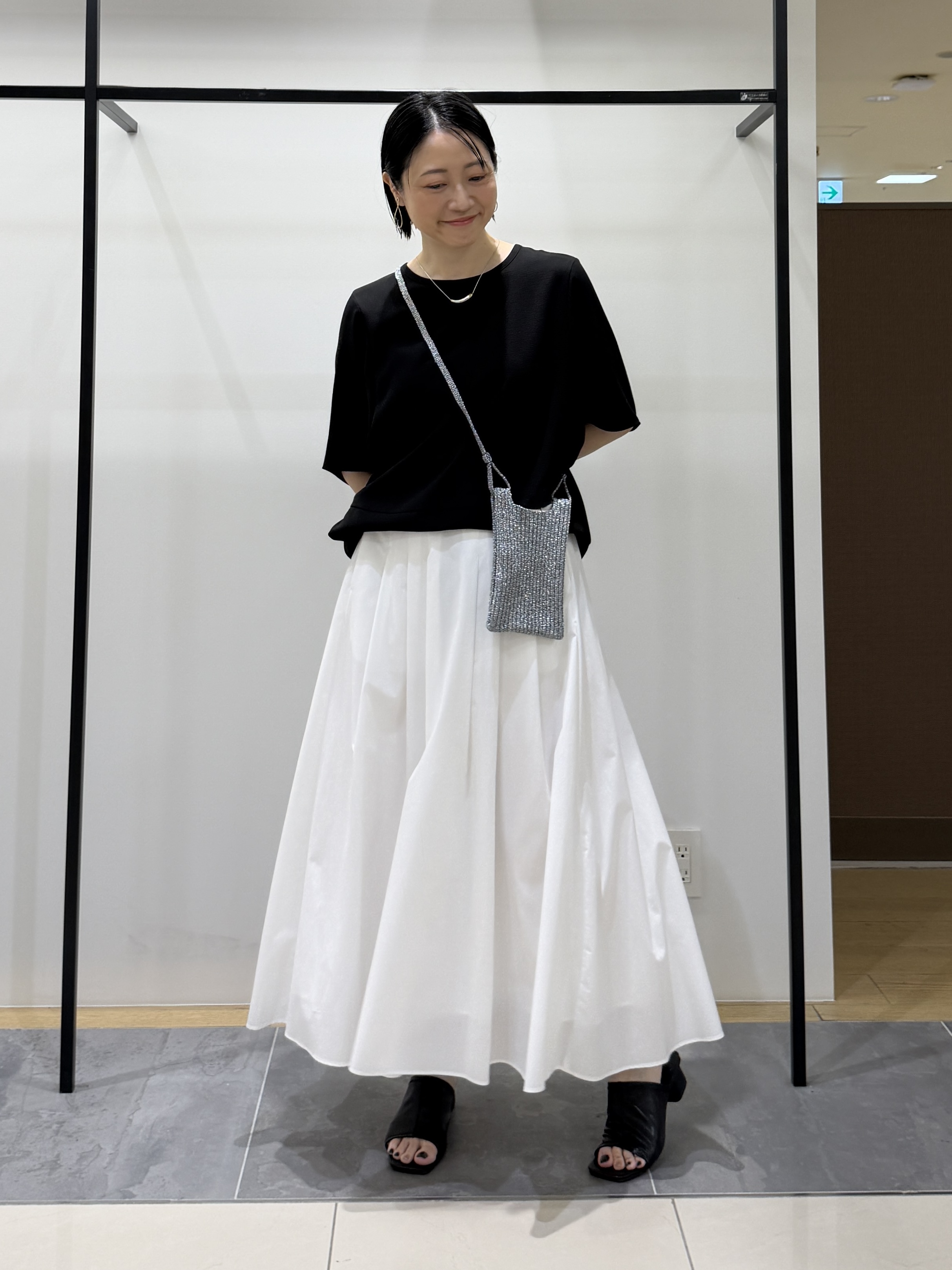 shihoさんの「INDIVI｜【洗える／2WAY／裾ドロスト付き】 ドルマンスリーブチュニックトップス」を使ったコーディネート