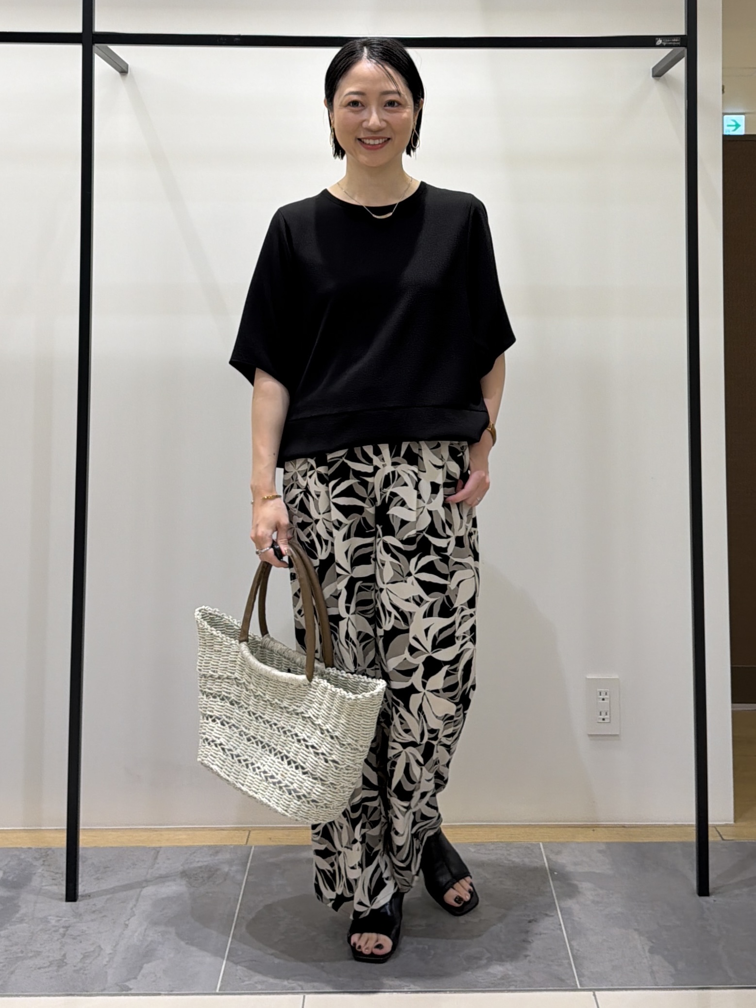 shihoさんの「INDIVI｜【洗える／2WAY／裾ドロスト付き】 ドルマンスリーブチュニックトップス」を使ったコーディネート