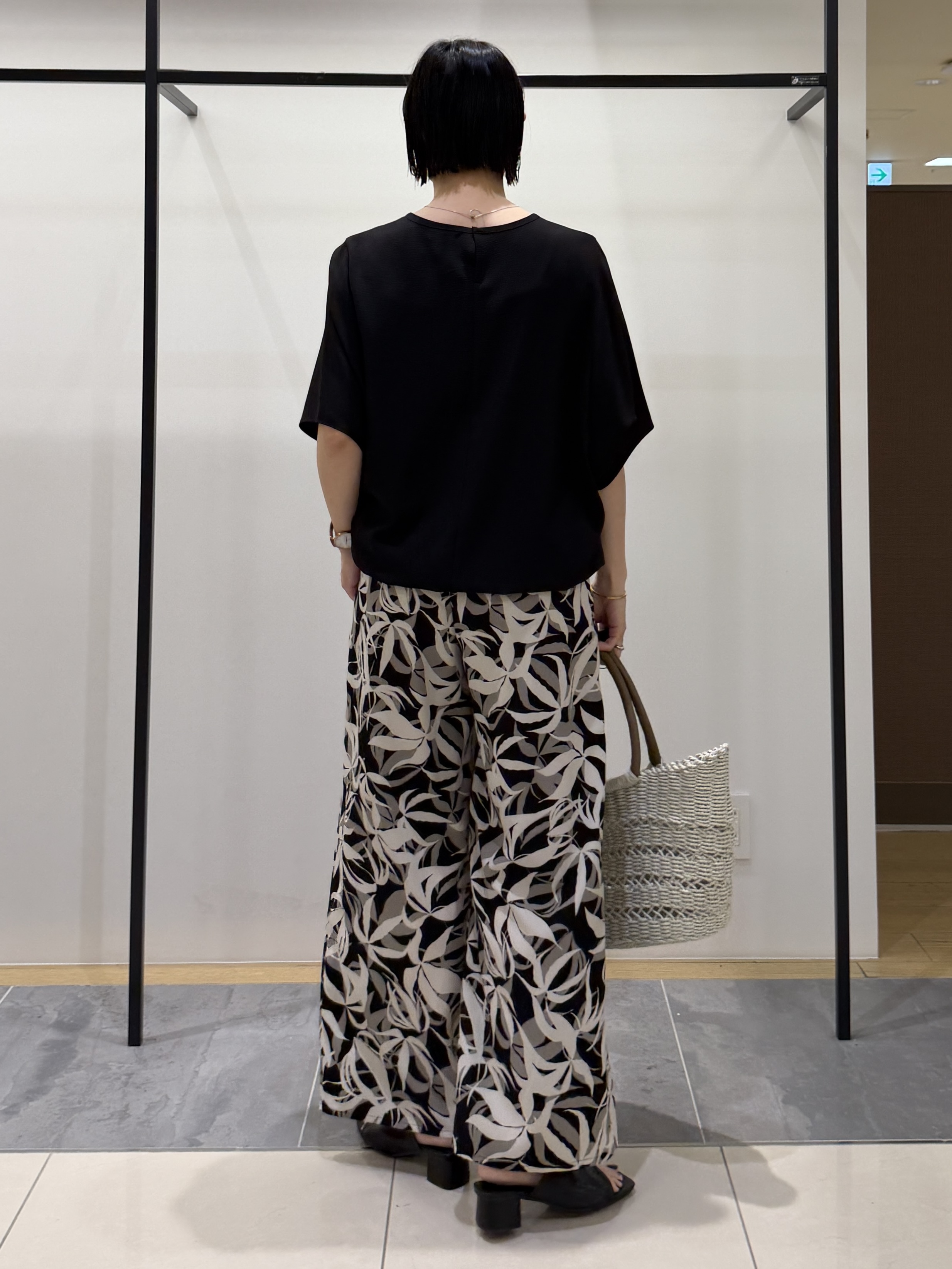 shihoさんの「INDIVI｜【洗える／2WAY／裾ドロスト付き】 ドルマンスリーブチュニックトップス」を使ったコーディネート