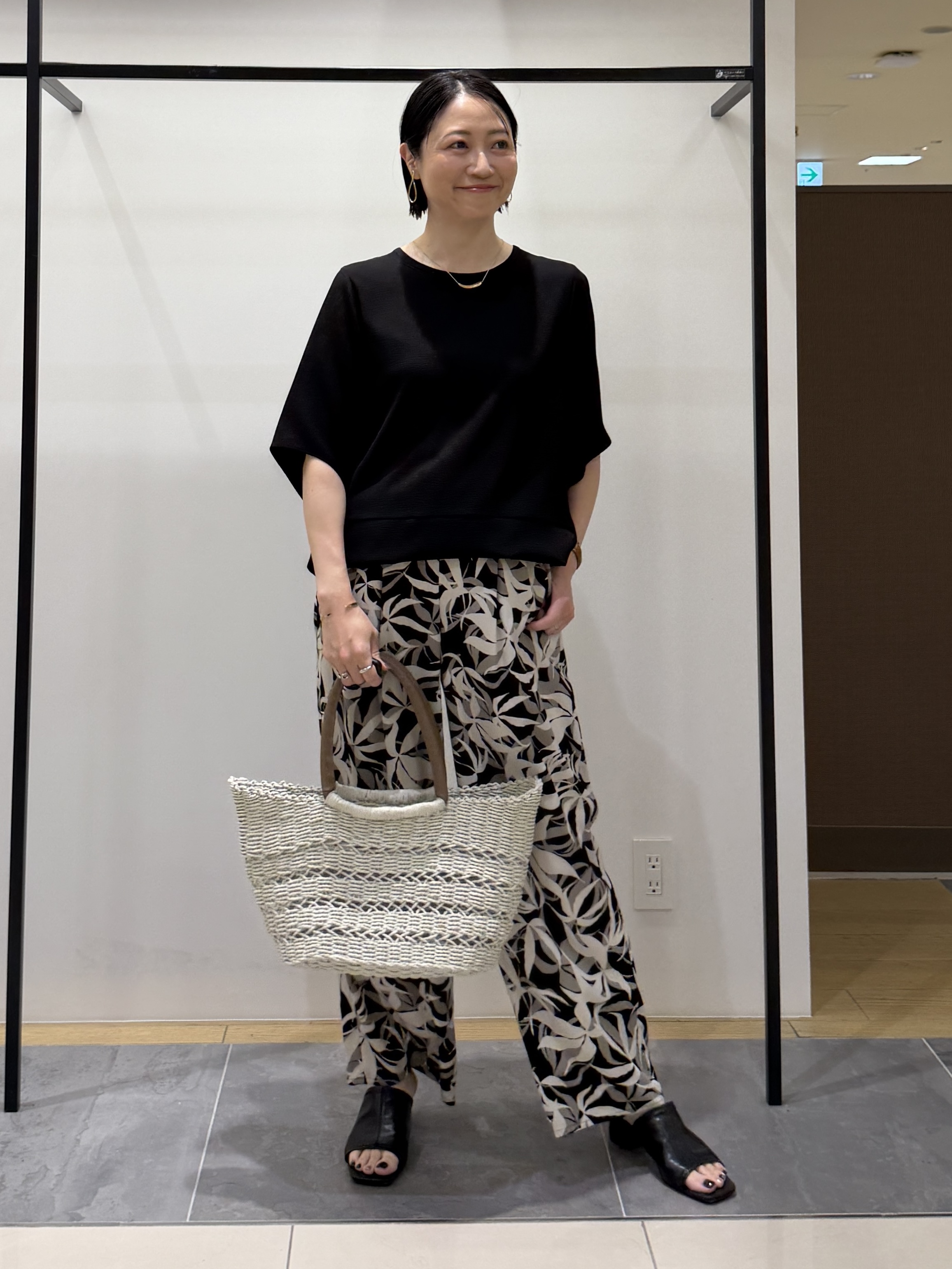 shihoさんの「INDIVI｜【洗える／2WAY／裾ドロスト付き】 ドルマンスリーブチュニックトップス」を使ったコーディネート