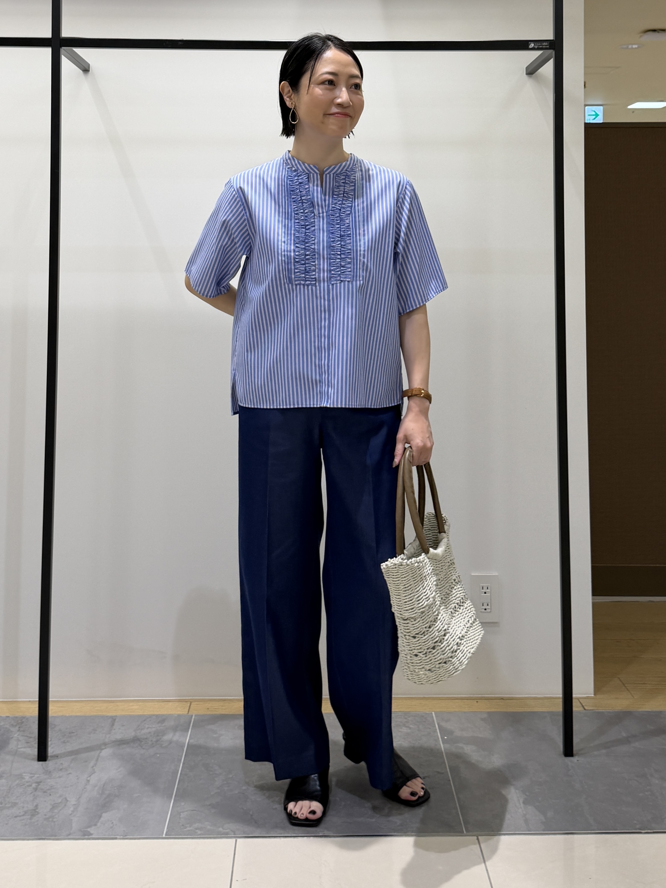 shihoさんの「INDIVI｜【UVケア／吸汗速乾／着映え】フリルピンタックブラウス」を使ったコーディネート
