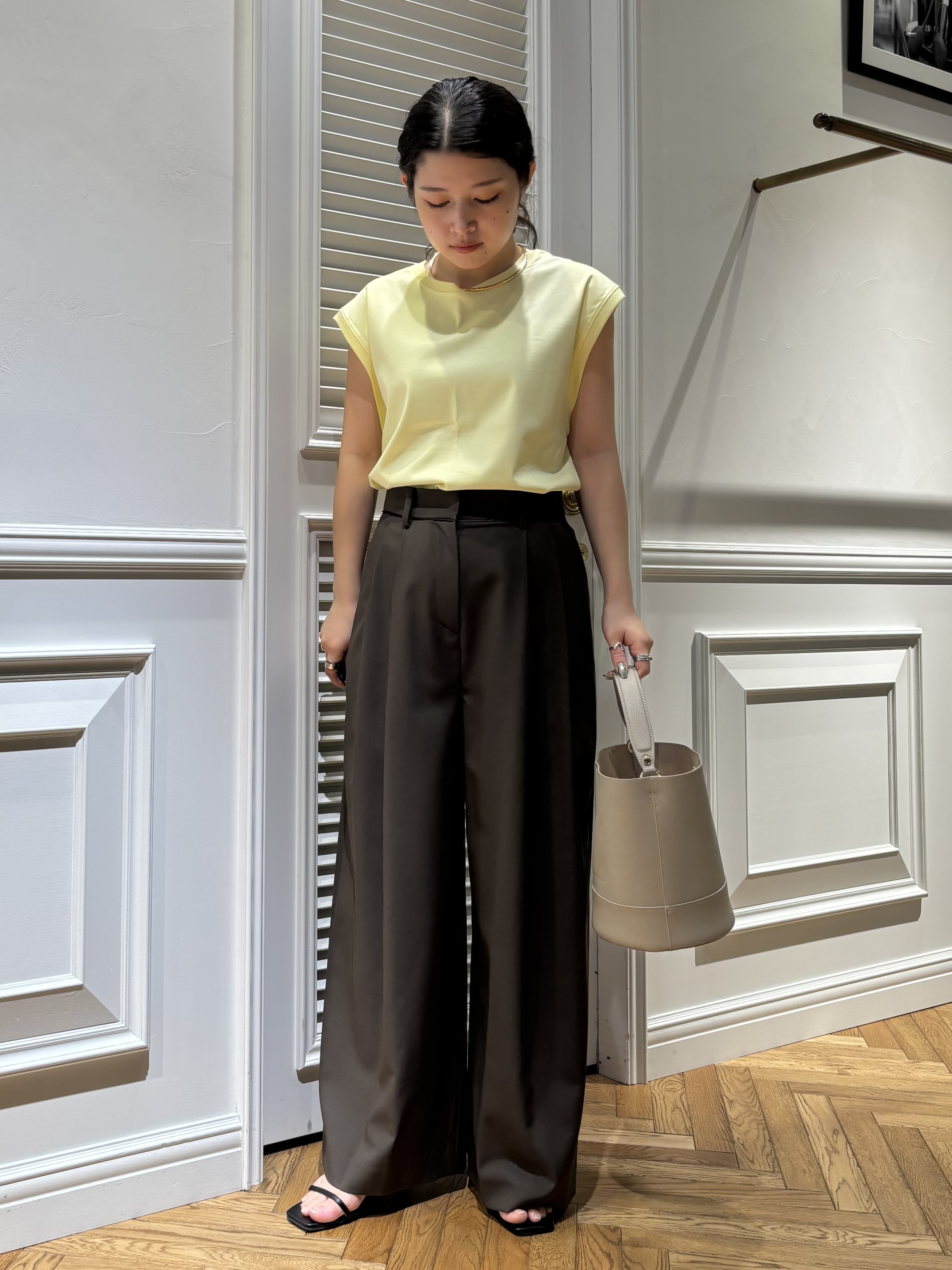 Mgmさんの「DRESSTERIOR｜【接触冷感／抗菌防臭／消臭】アイスクリアコットンフレンチスリーブT」を使ったコーディネート