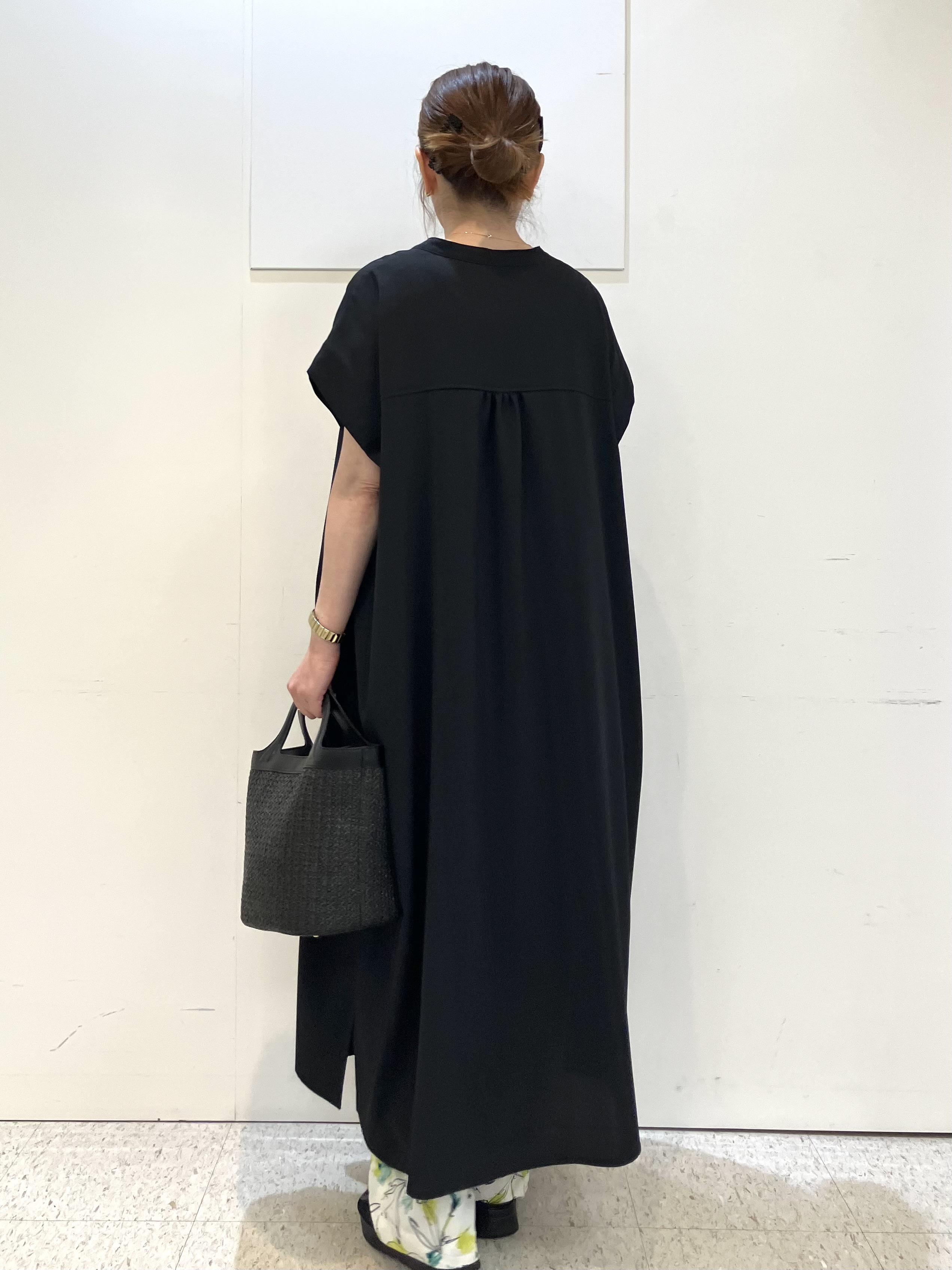 kozuさんの「Reflect｜すっきり見えバンドカラーシャツワンピース」を使ったコーディネート