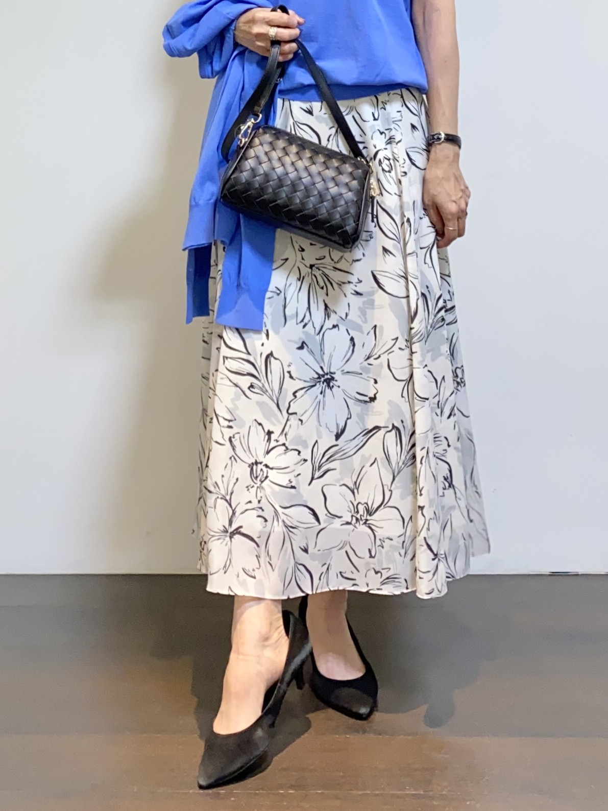 tomoさんの「UNTITLED｜【9色展開/アンサンブル可】コットンクルーネックカーディガン」を使ったコーディネート