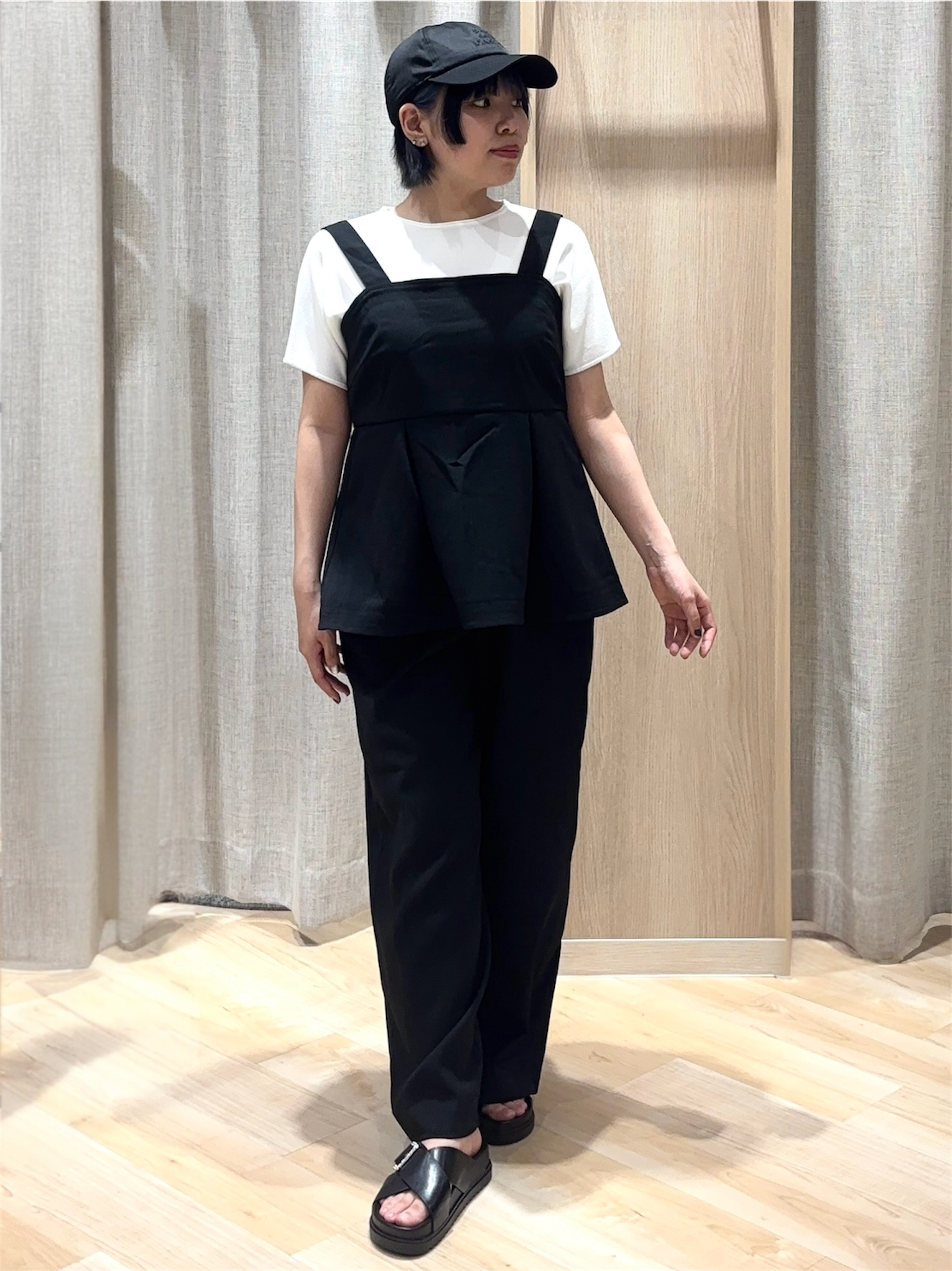 ❤︎ 𝐦𝐢𝐨 ❤︎さんの「grove｜【シリーズ累計36万枚！名品ニット】やわらかドライタッチ ドルマンニット」を使ったコーディネート